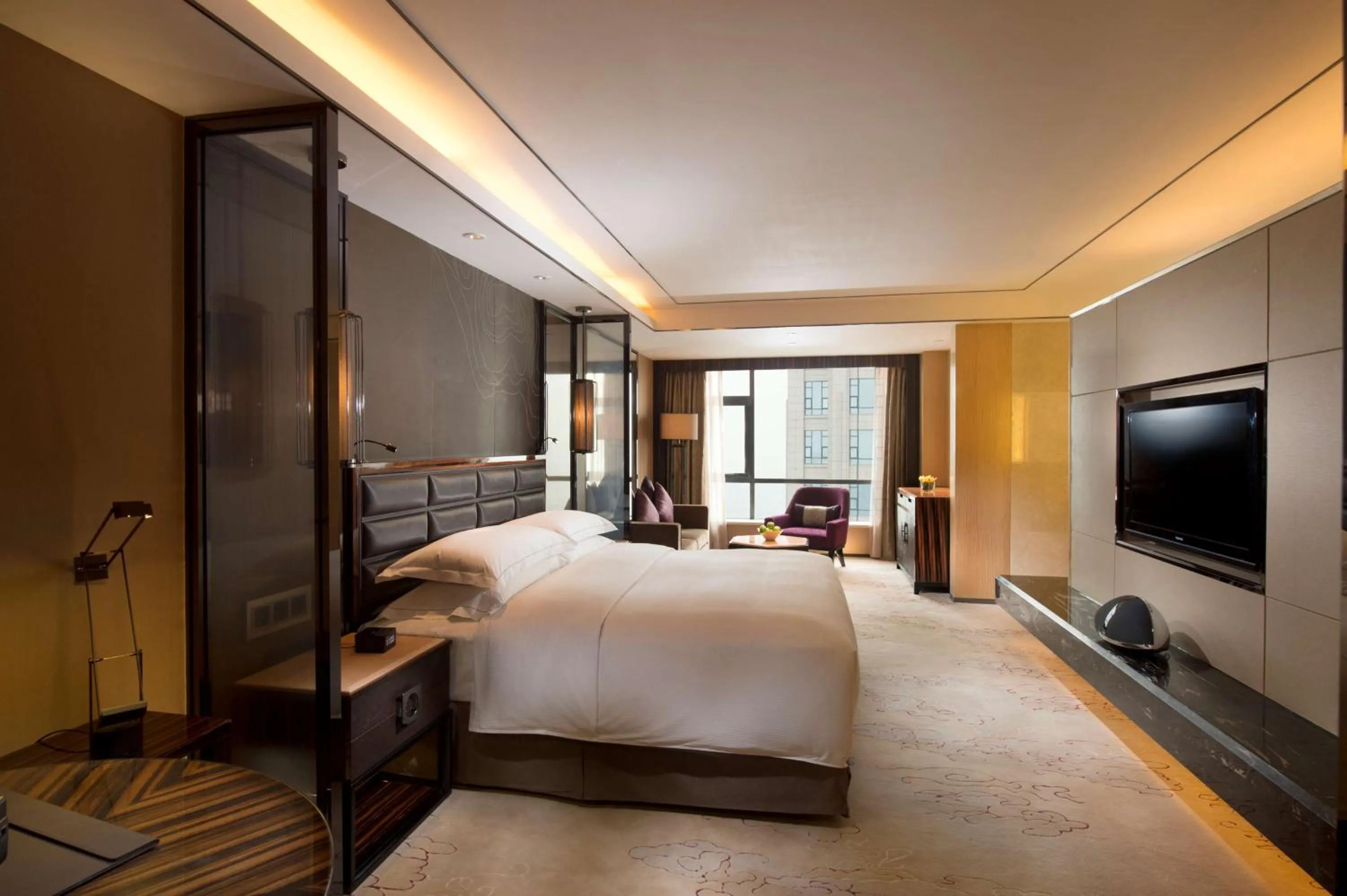 Bed in Hilton Zhongshan Downtown