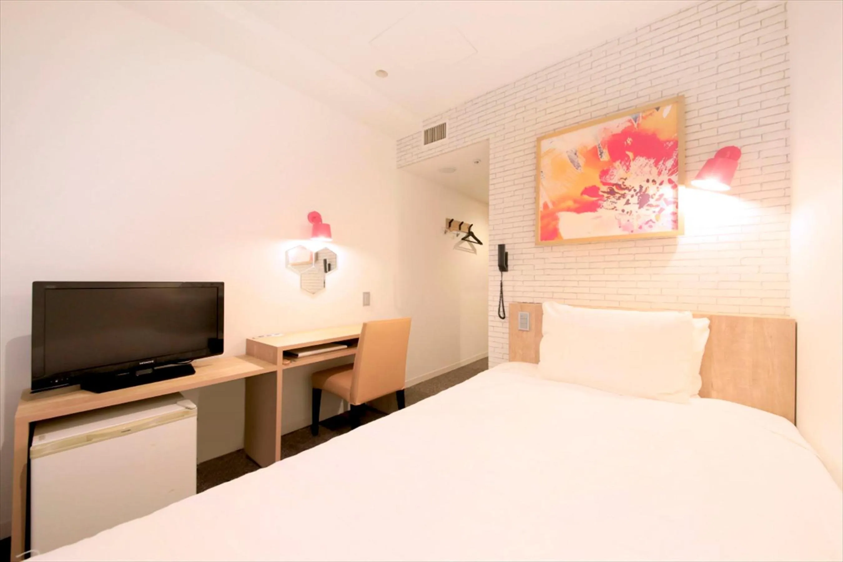 Photo of the whole room, Bed in Hotel Plumm