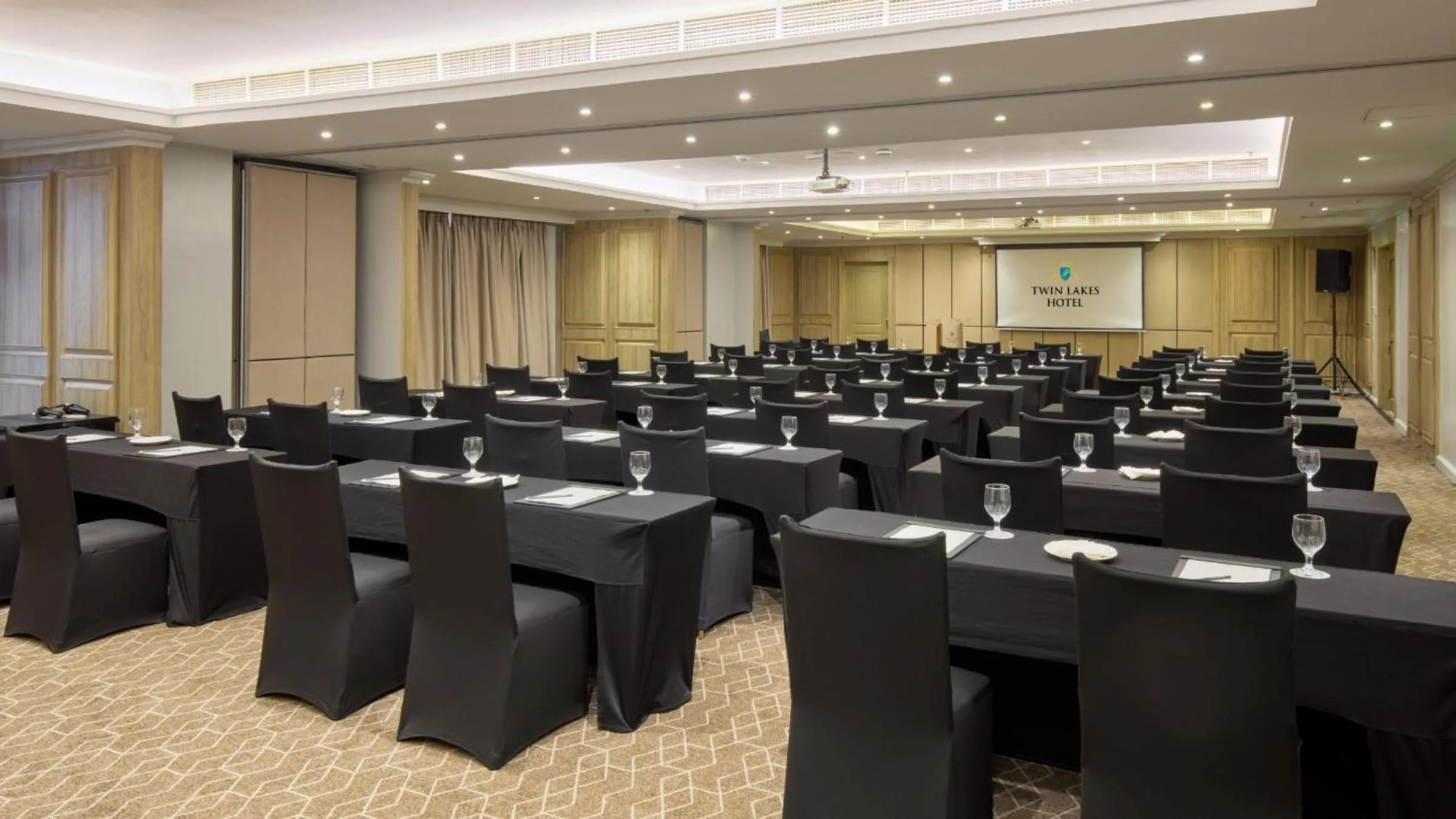 Meeting/conference room in Twin Lakes Hotel near Tagaytay
