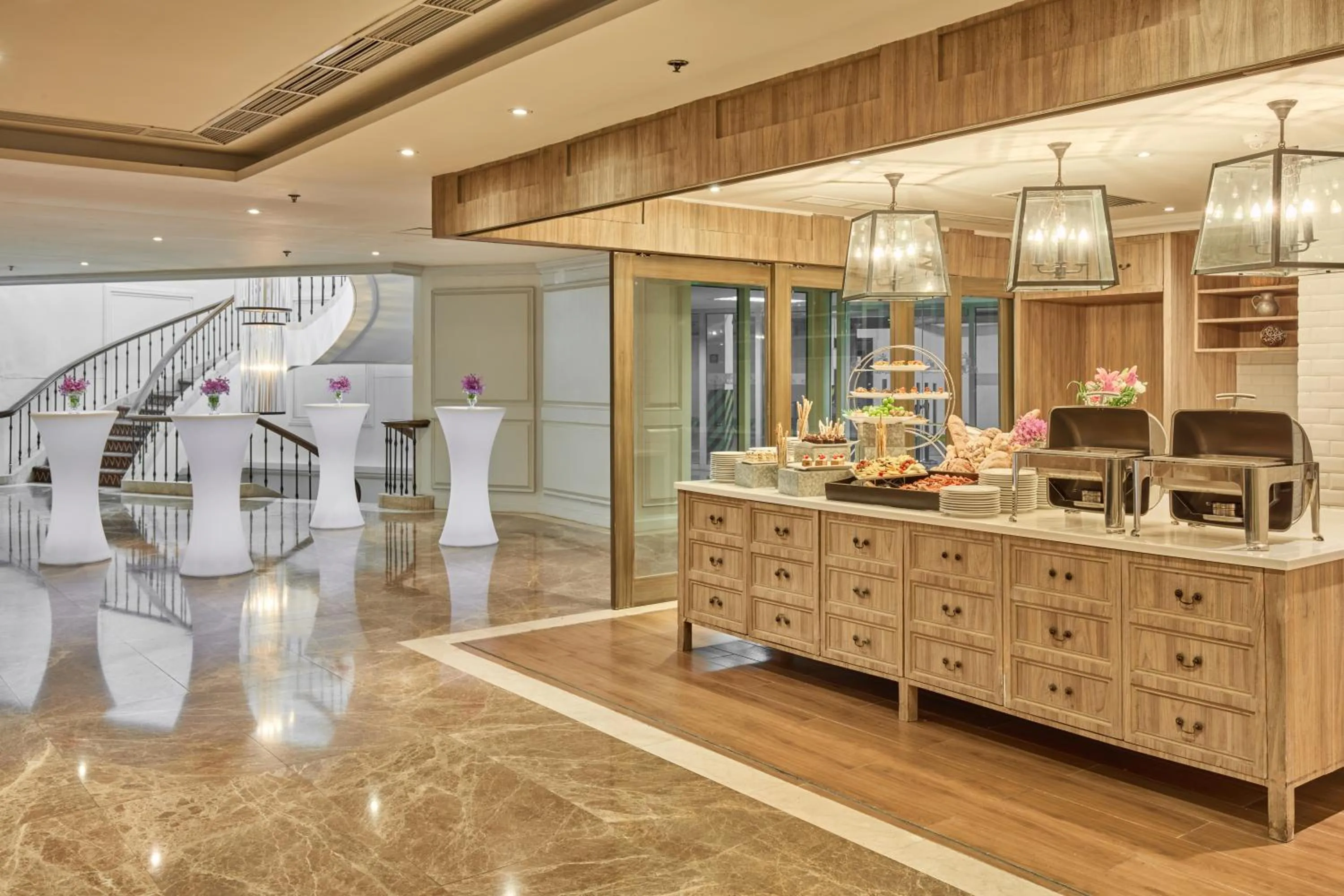 Banquet/Function facilities in Twin Lakes Hotel near Tagaytay