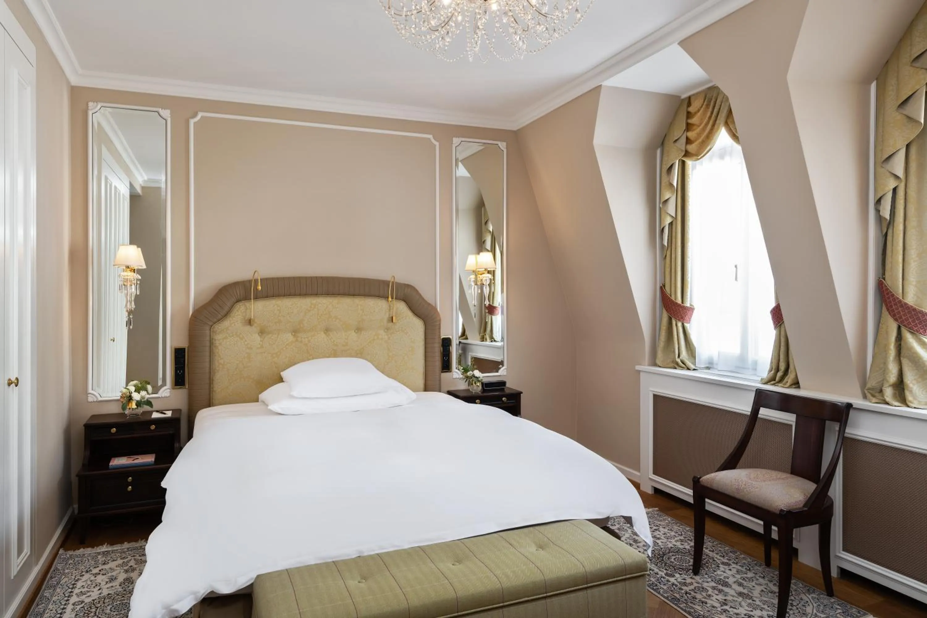 Bedroom, Bed in Badrutt's Palace Hotel St Moritz