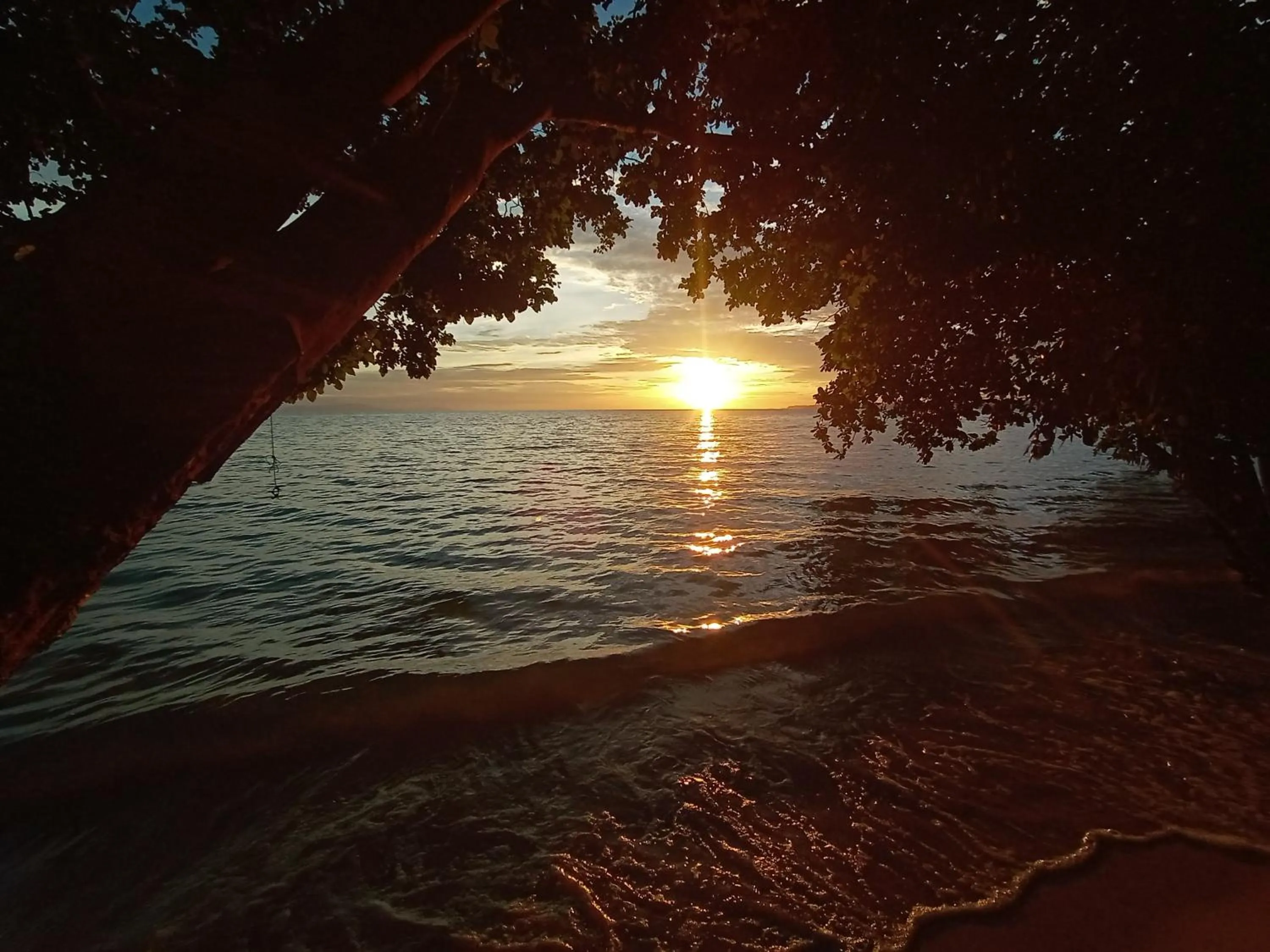 Tanjung Kalemo Resort