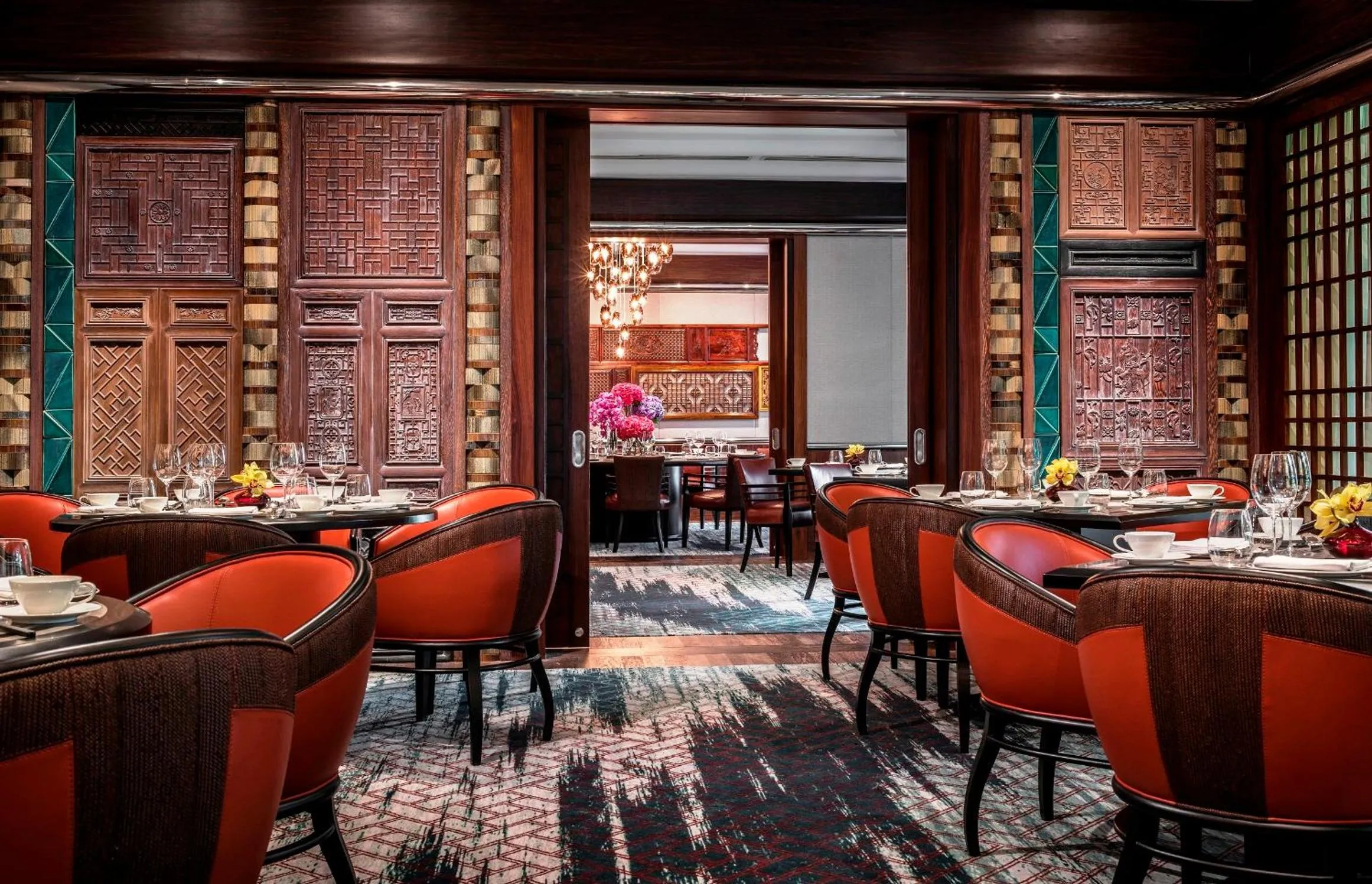 Restaurant/places to eat in Four Seasons Hotel Singapore