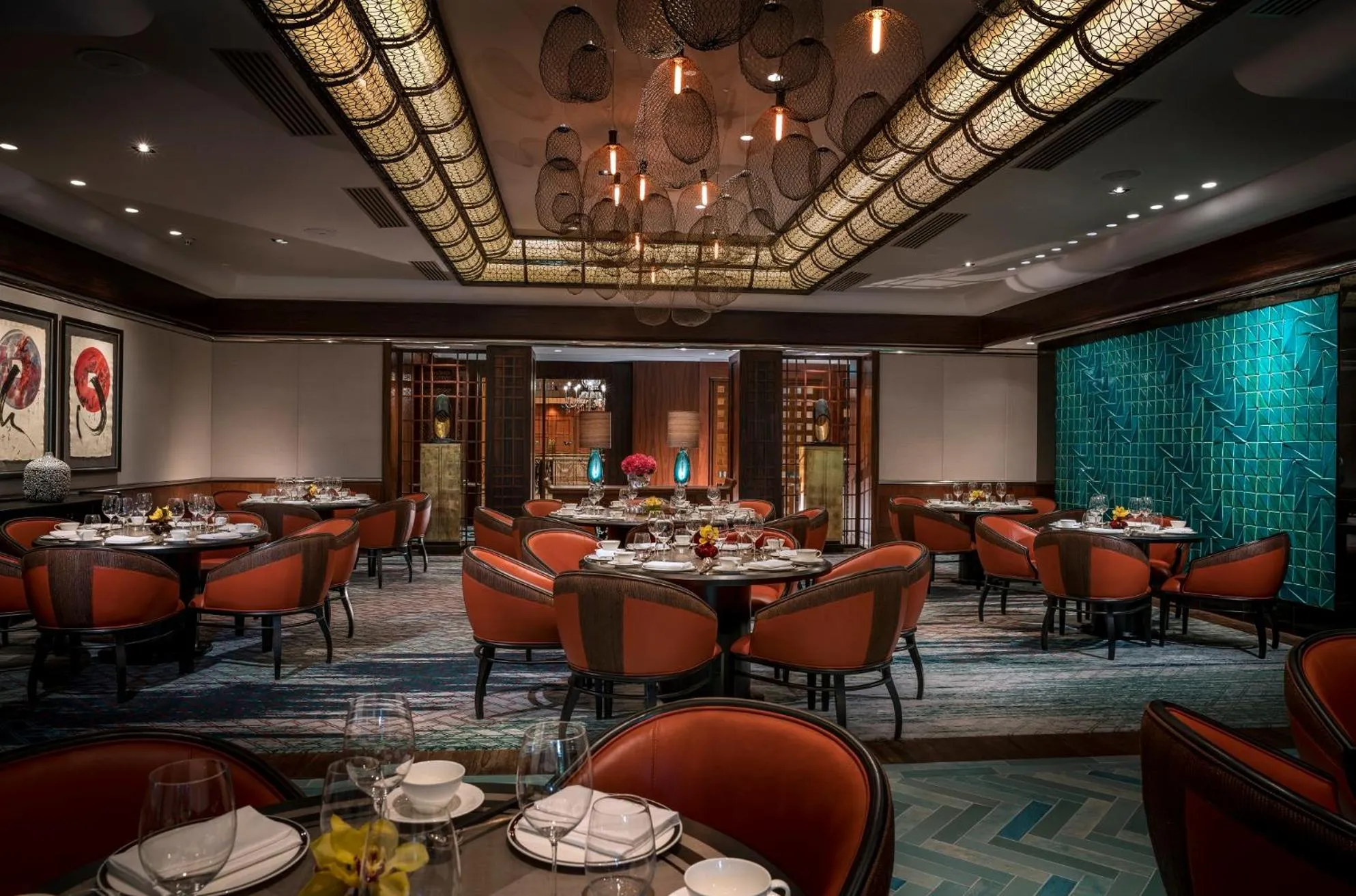 Restaurant/places to eat in Four Seasons Hotel Singapore