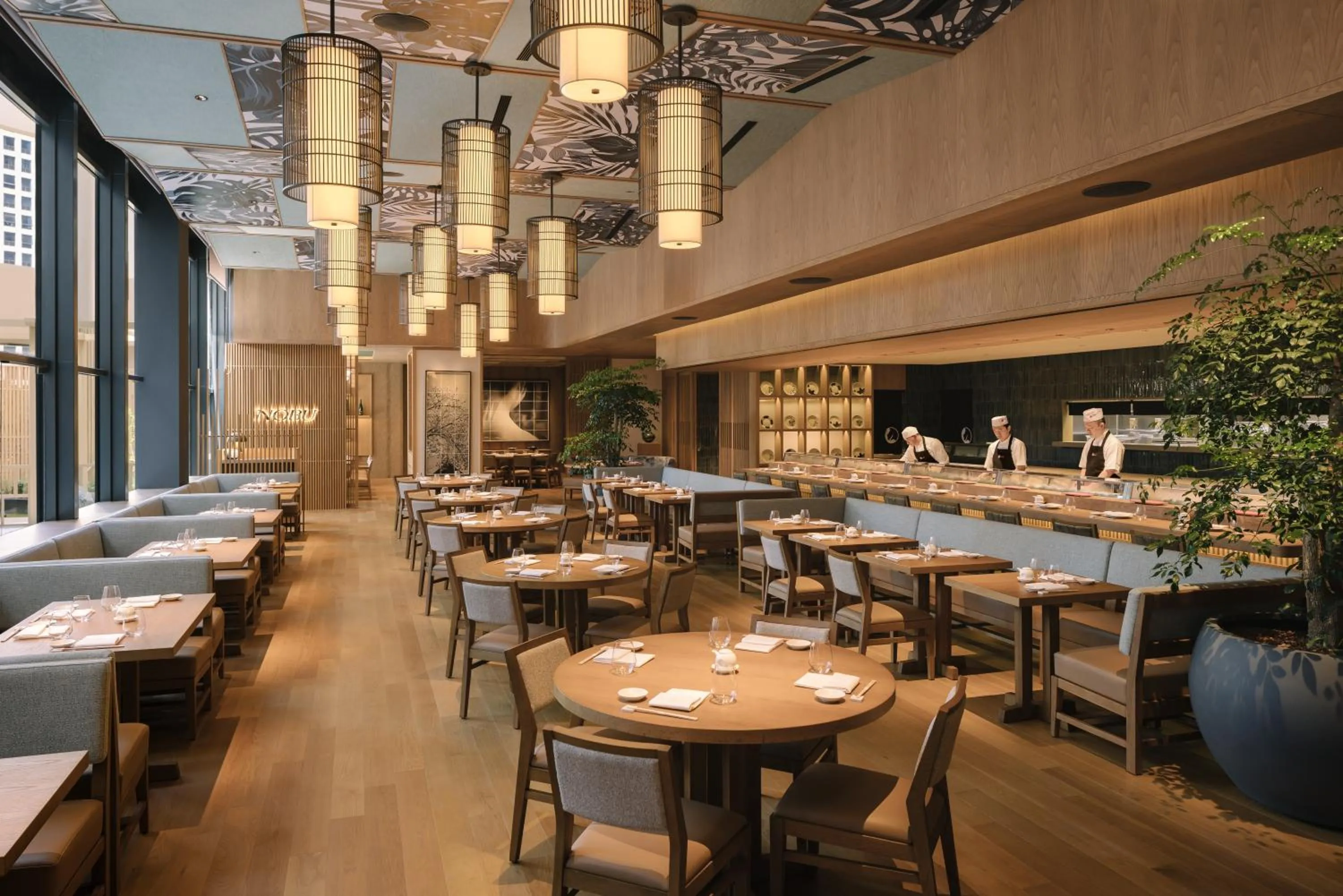 Restaurant/places to eat in Four Seasons Hotel Singapore