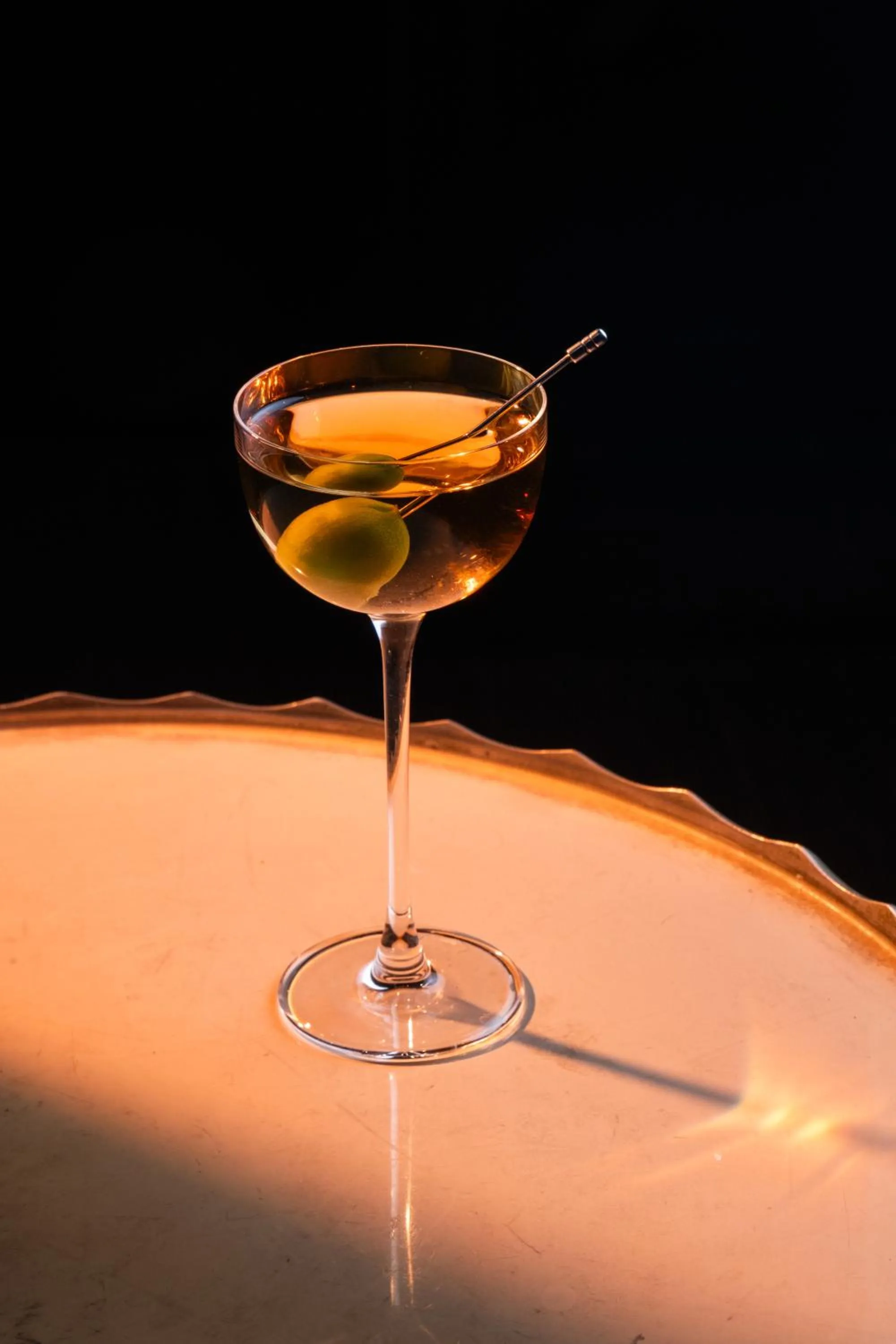 Lounge or bar in Four Seasons Hotel Singapore