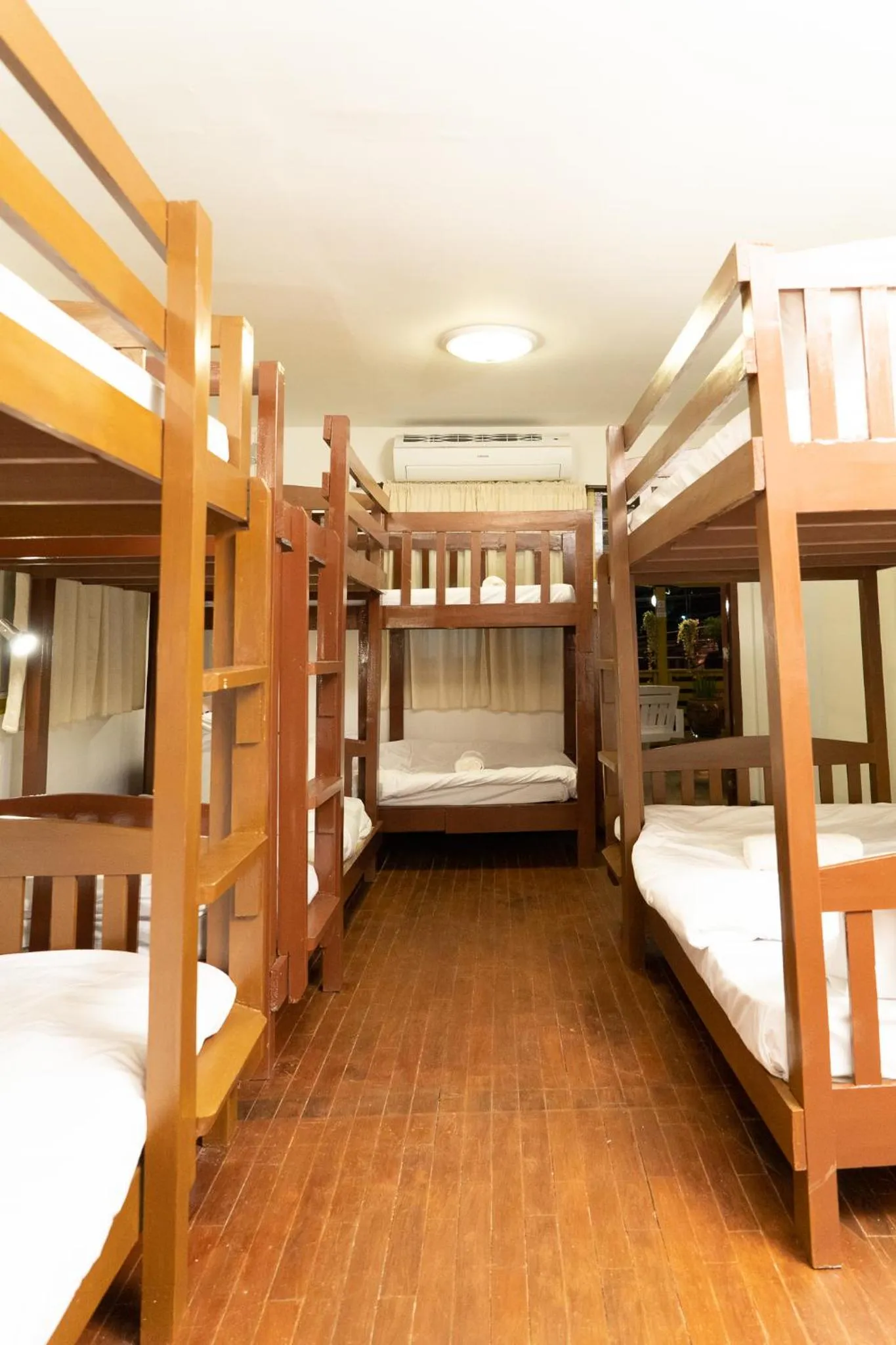 Bed in Past Tense Hostel