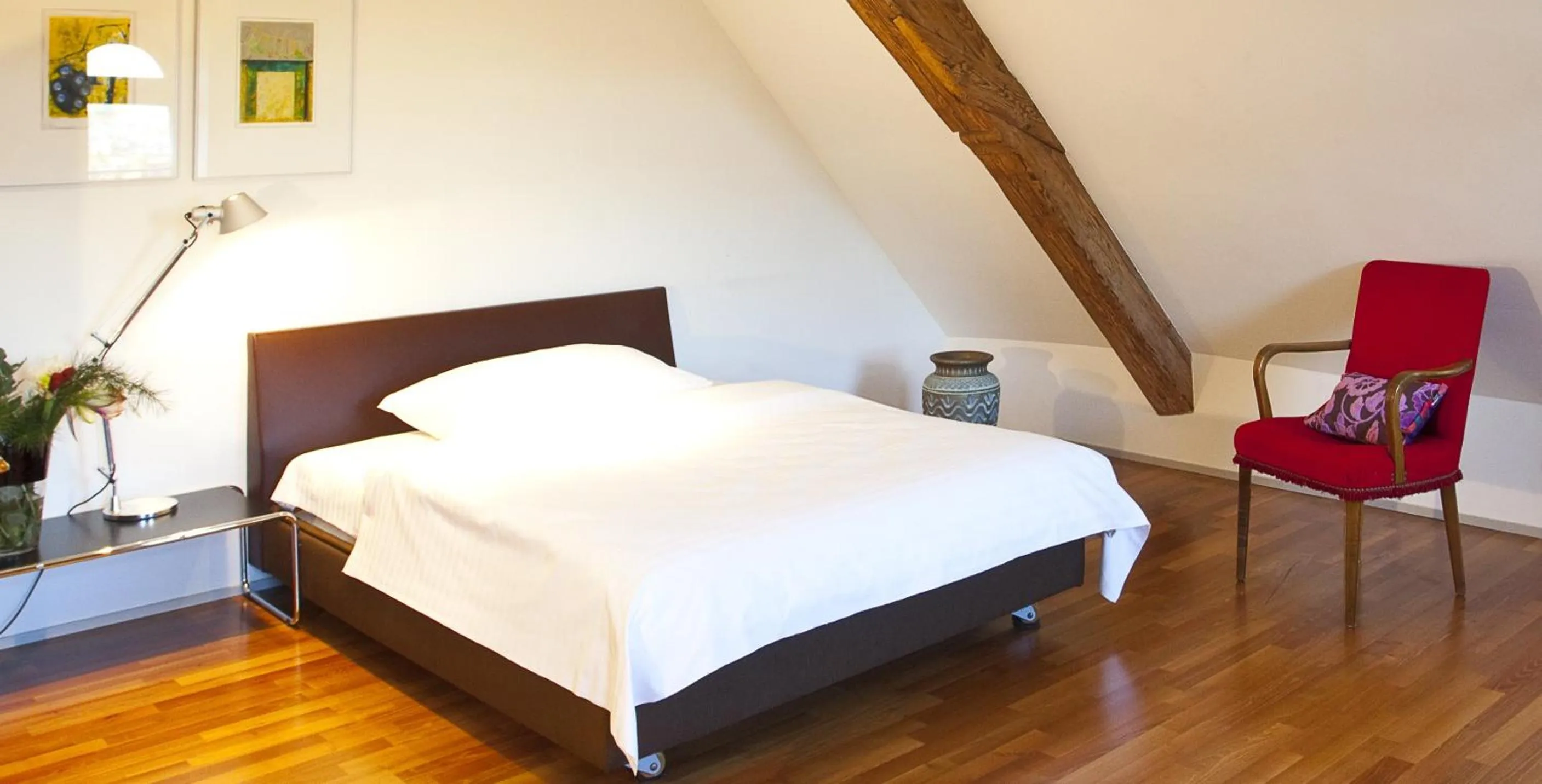 Photo of the whole room, Bed in Schloss Brunnegg