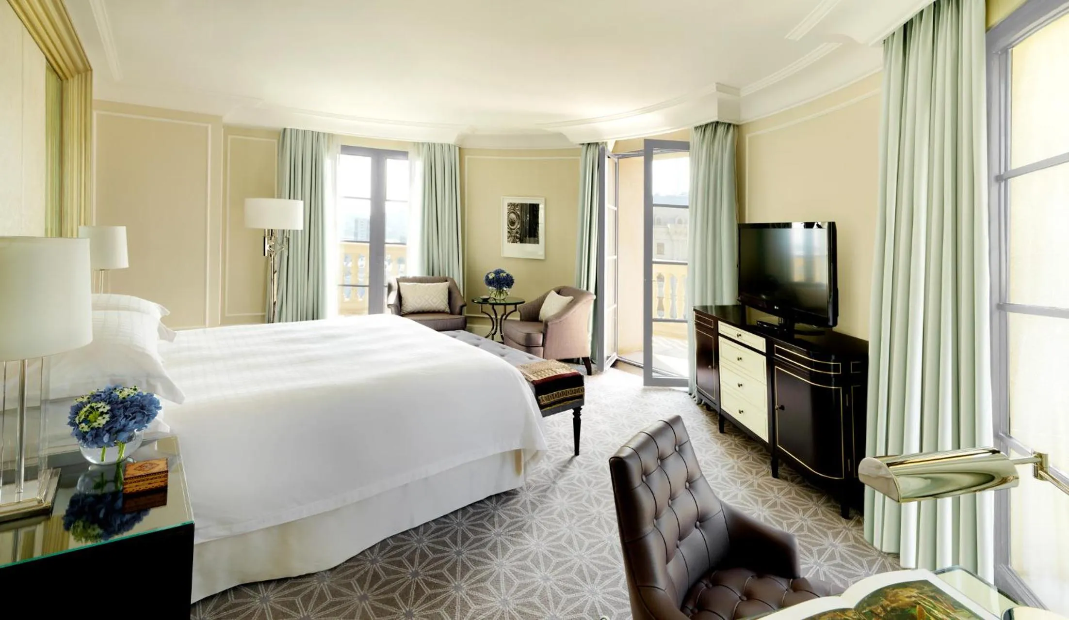 Bed in Four Seasons Hotel Baku