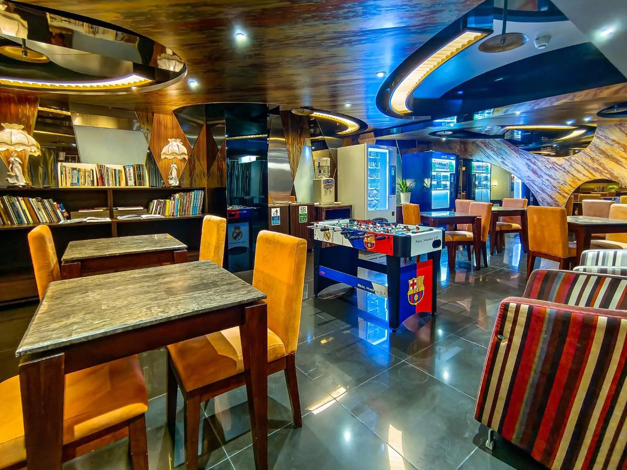 Entertainment in In One City Inn