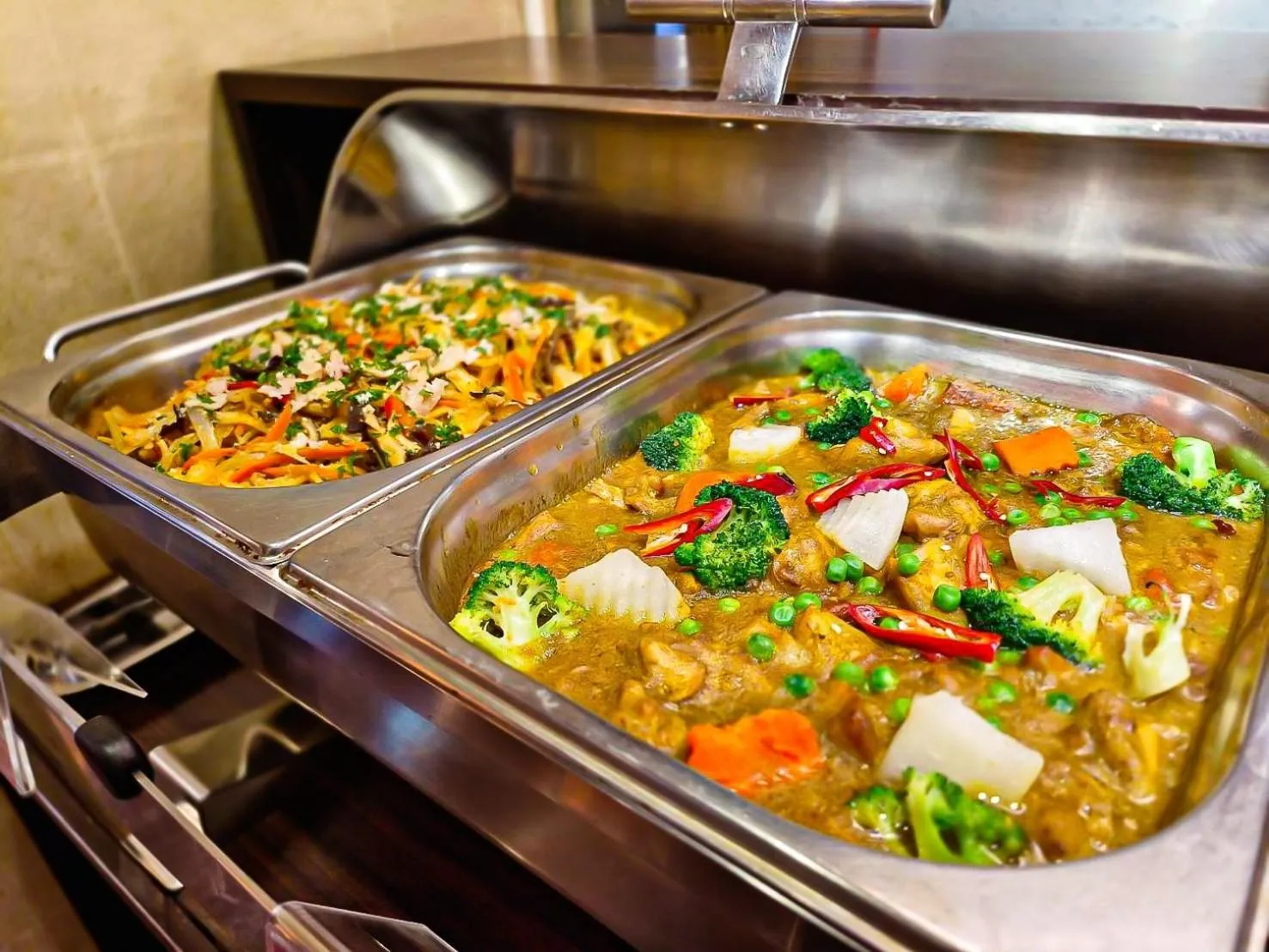 Buffet breakfast in In One City Inn