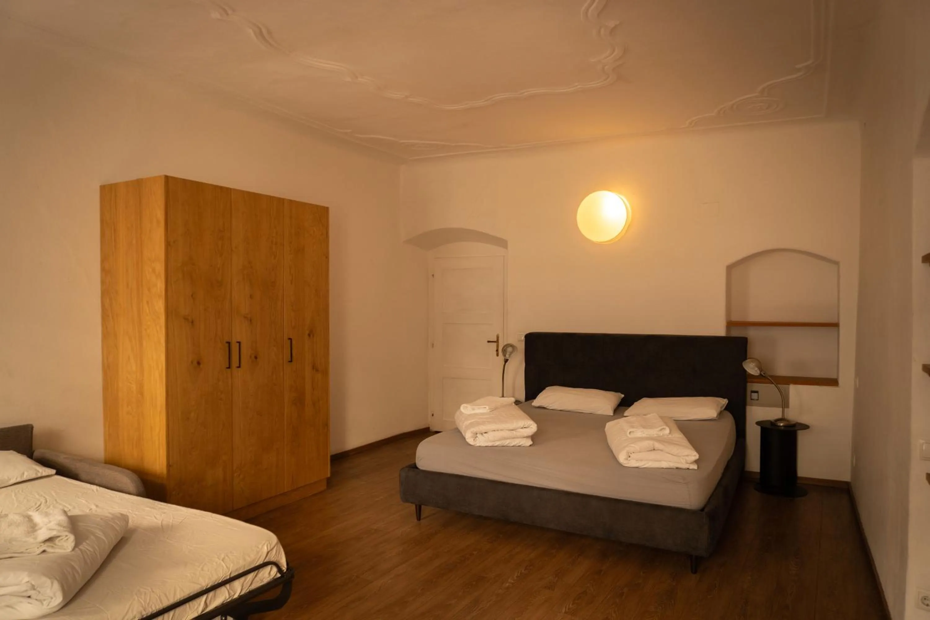 Bed in Residence Fink Central Apartments