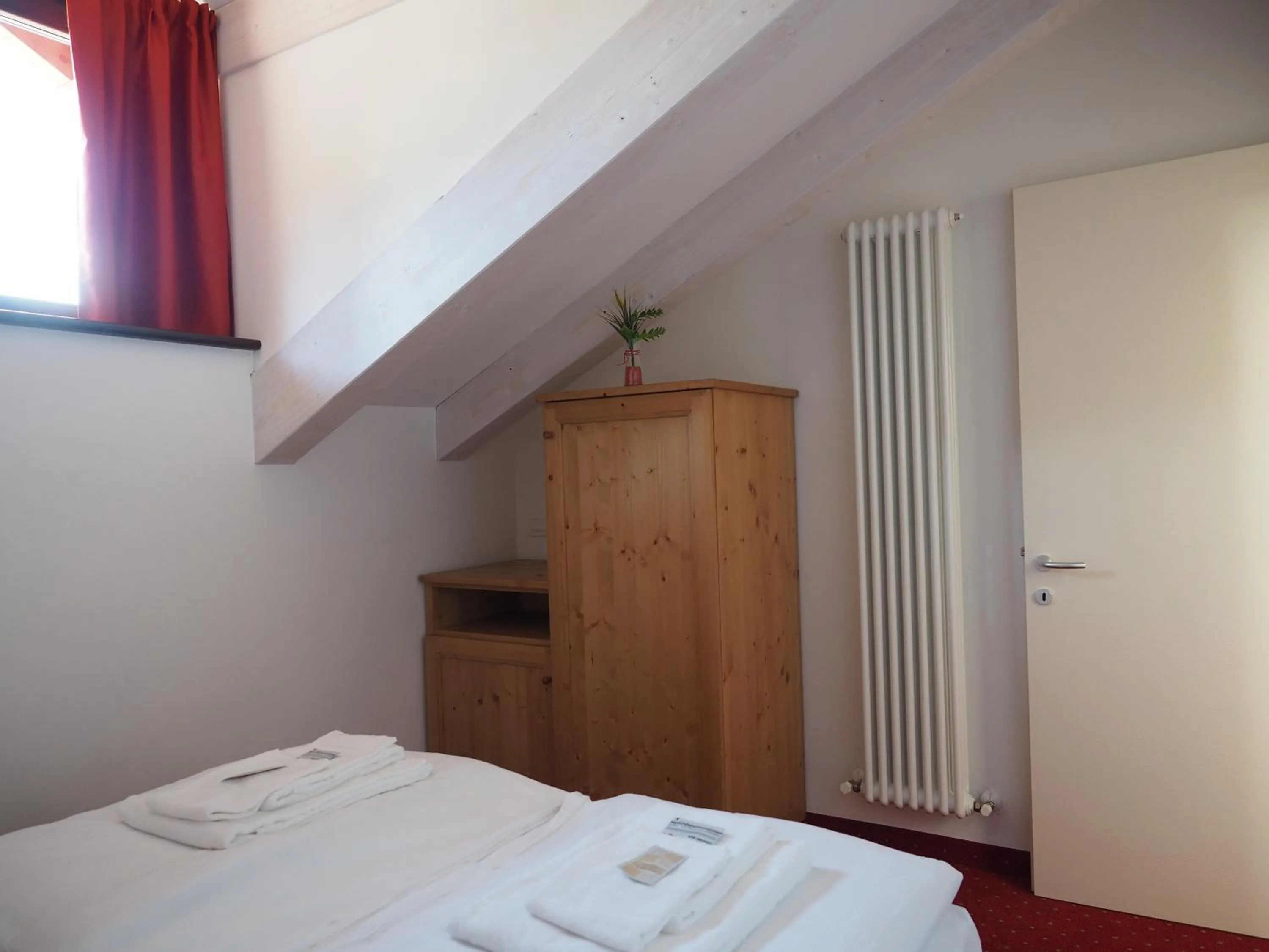 Bed in Hotel B&B Francolini