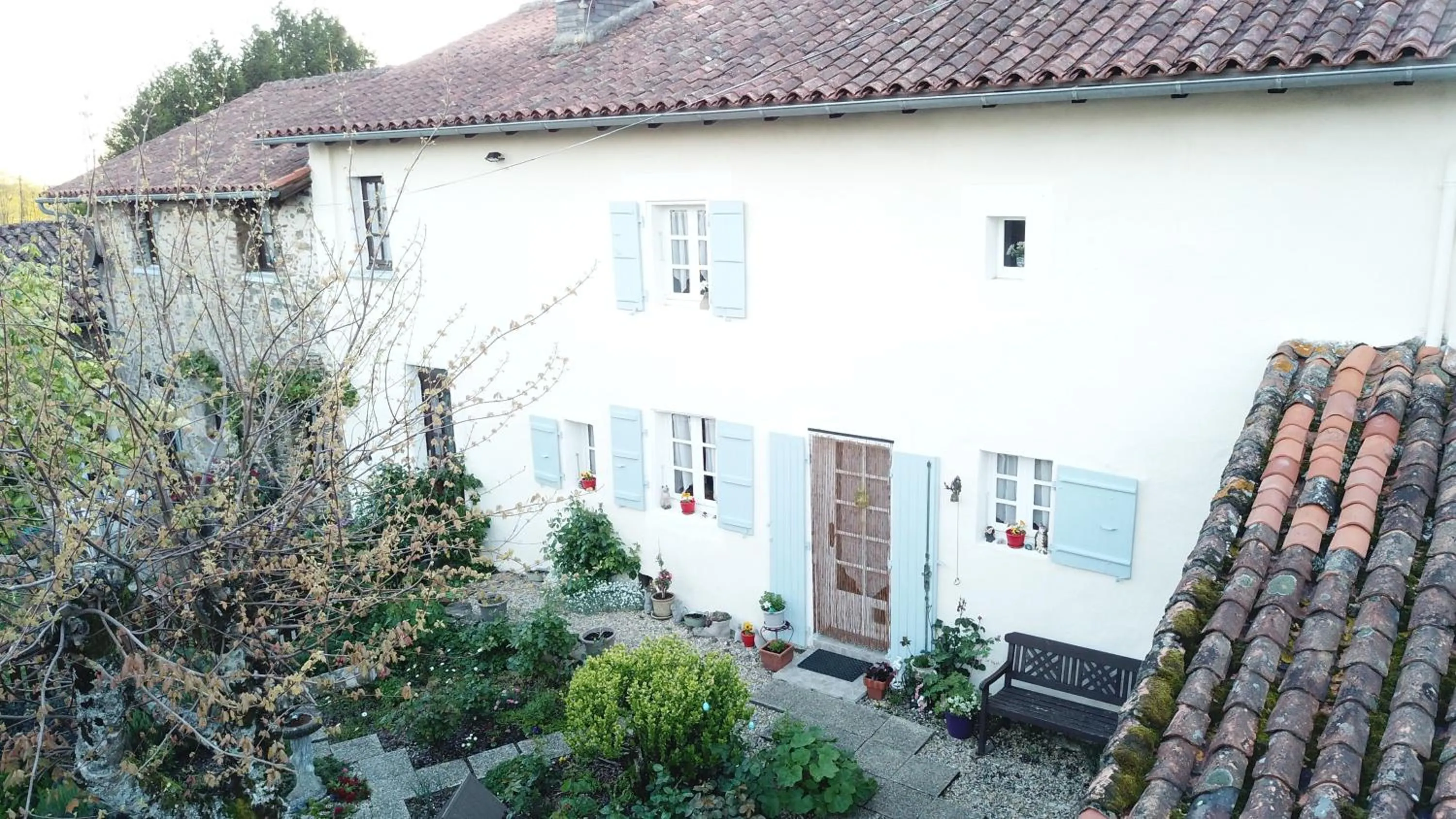 La Maison Des Fleurs