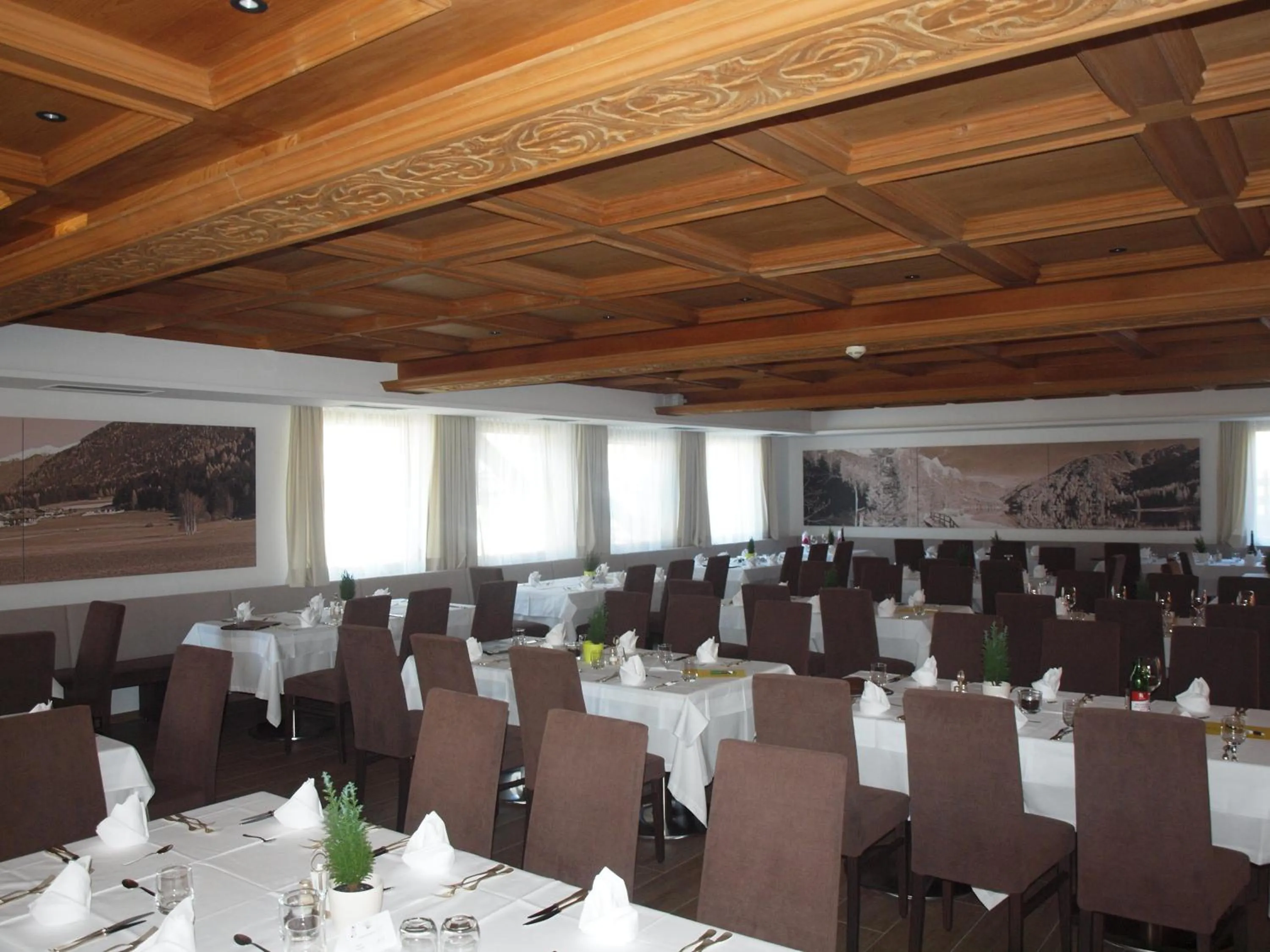 Restaurant/places to eat in Sporthotel Rasen