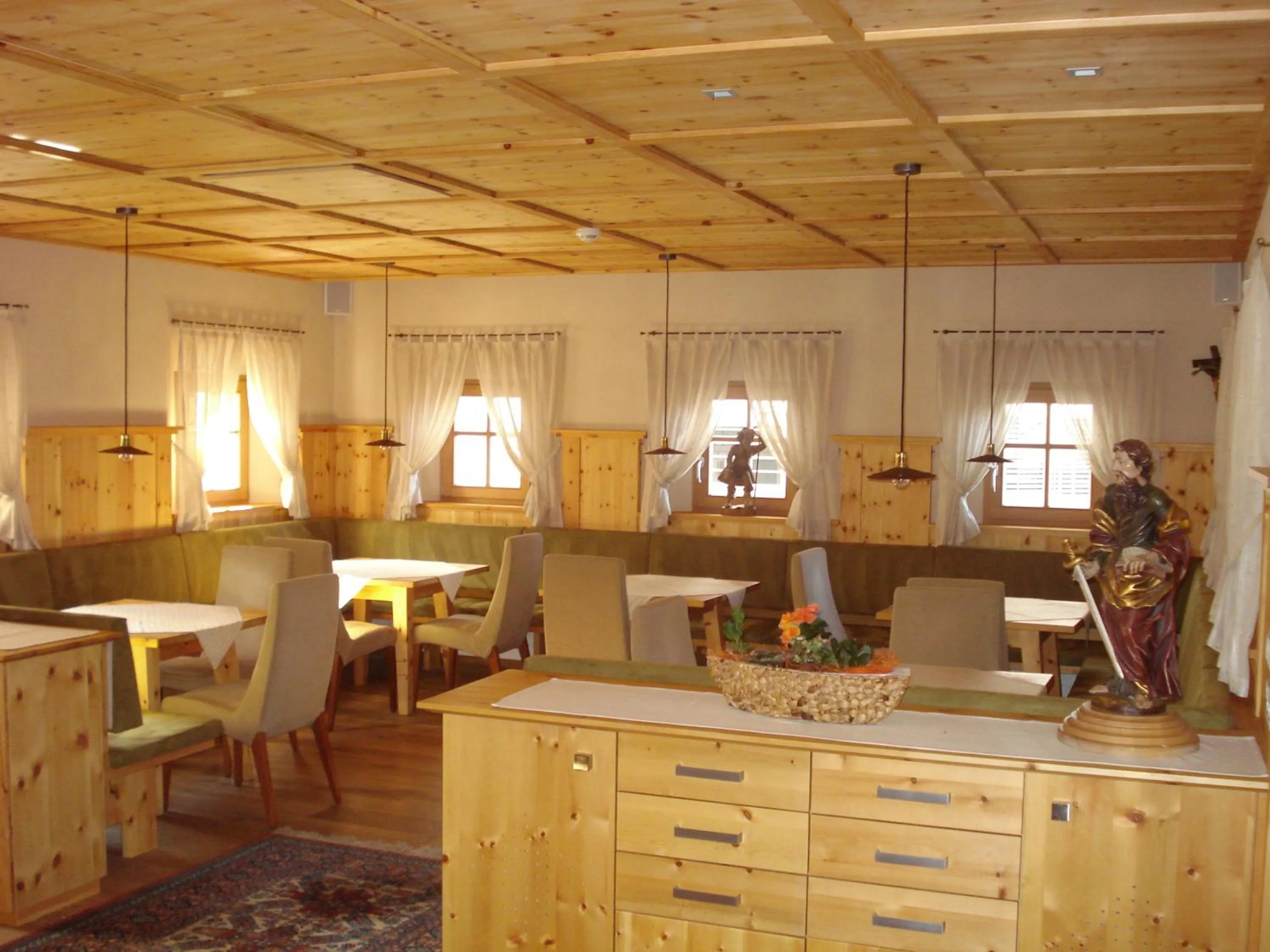 Lounge or bar in Sporthotel Rasen