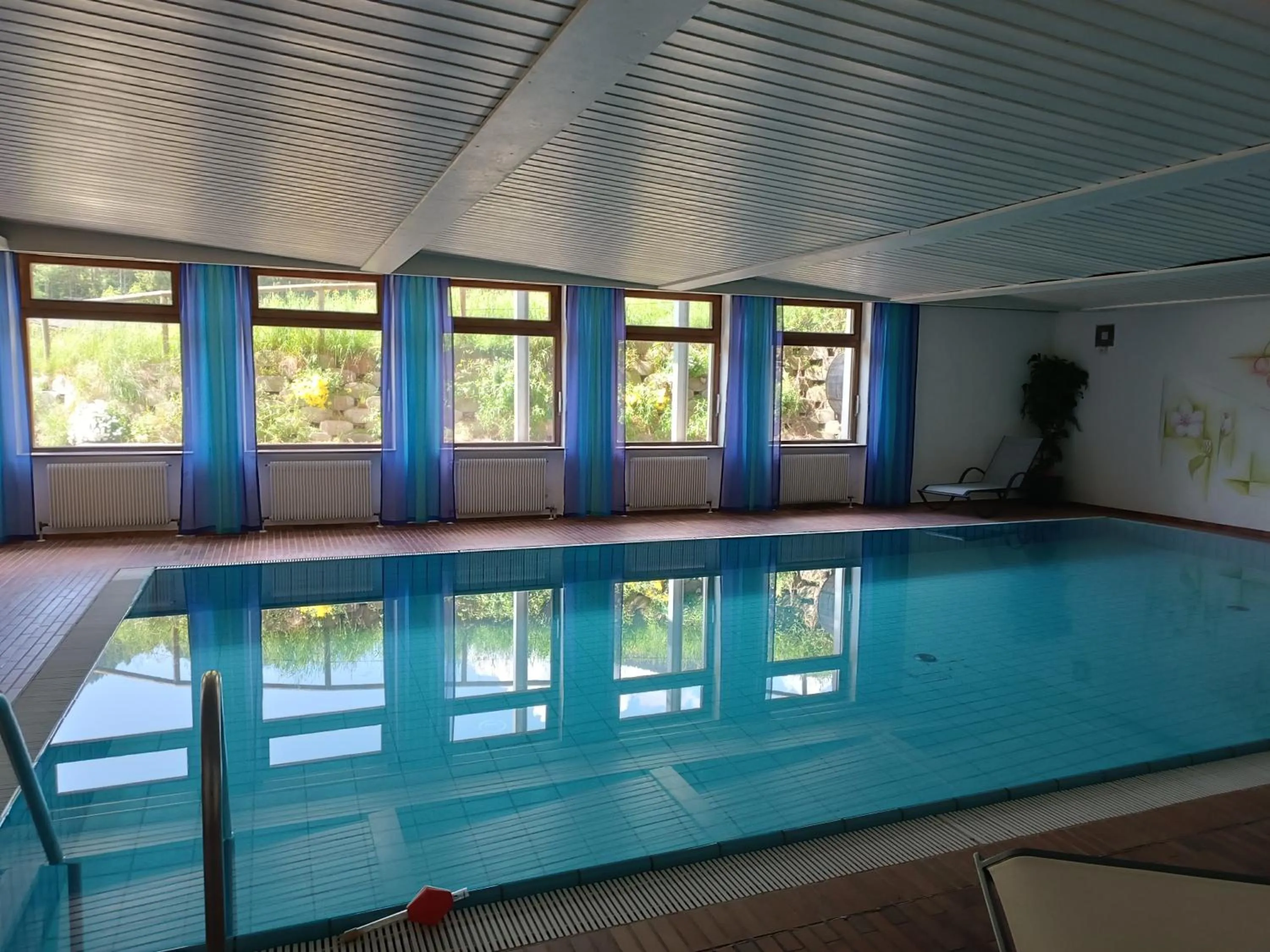 Swimming pool in Sporthotel Rasen