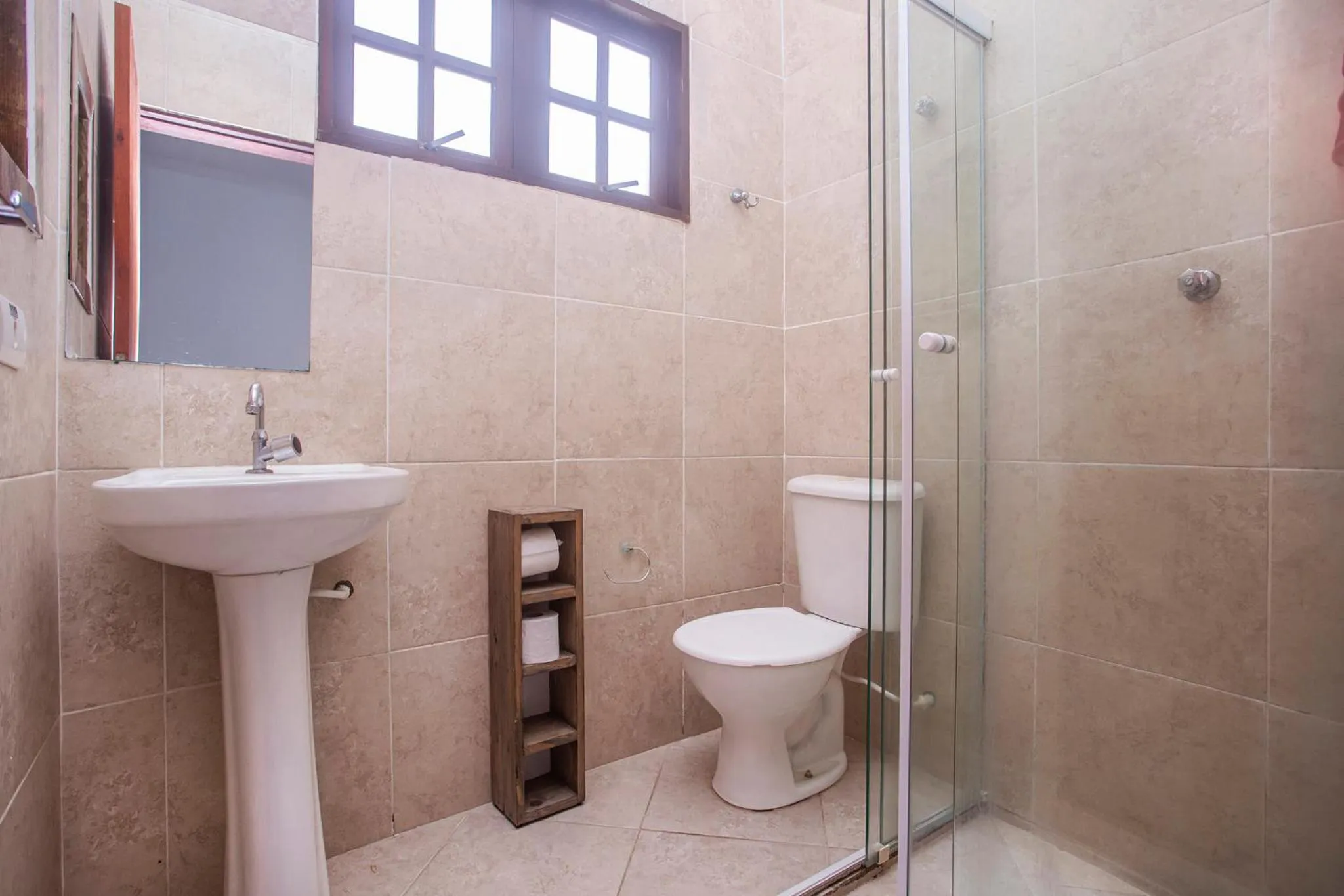 Bathroom in Pousada Castelinho