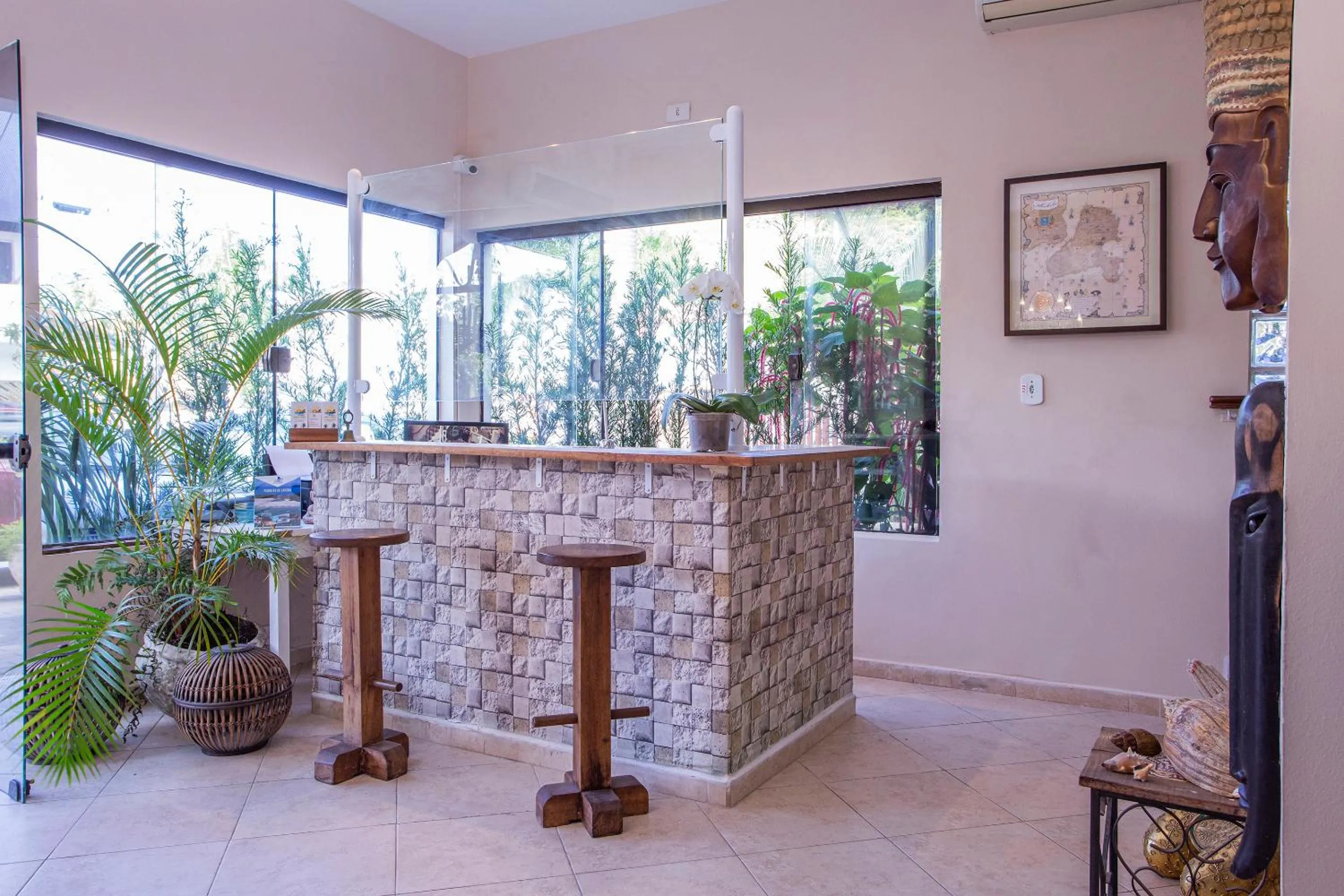 Lobby or reception in Pousada Castelinho