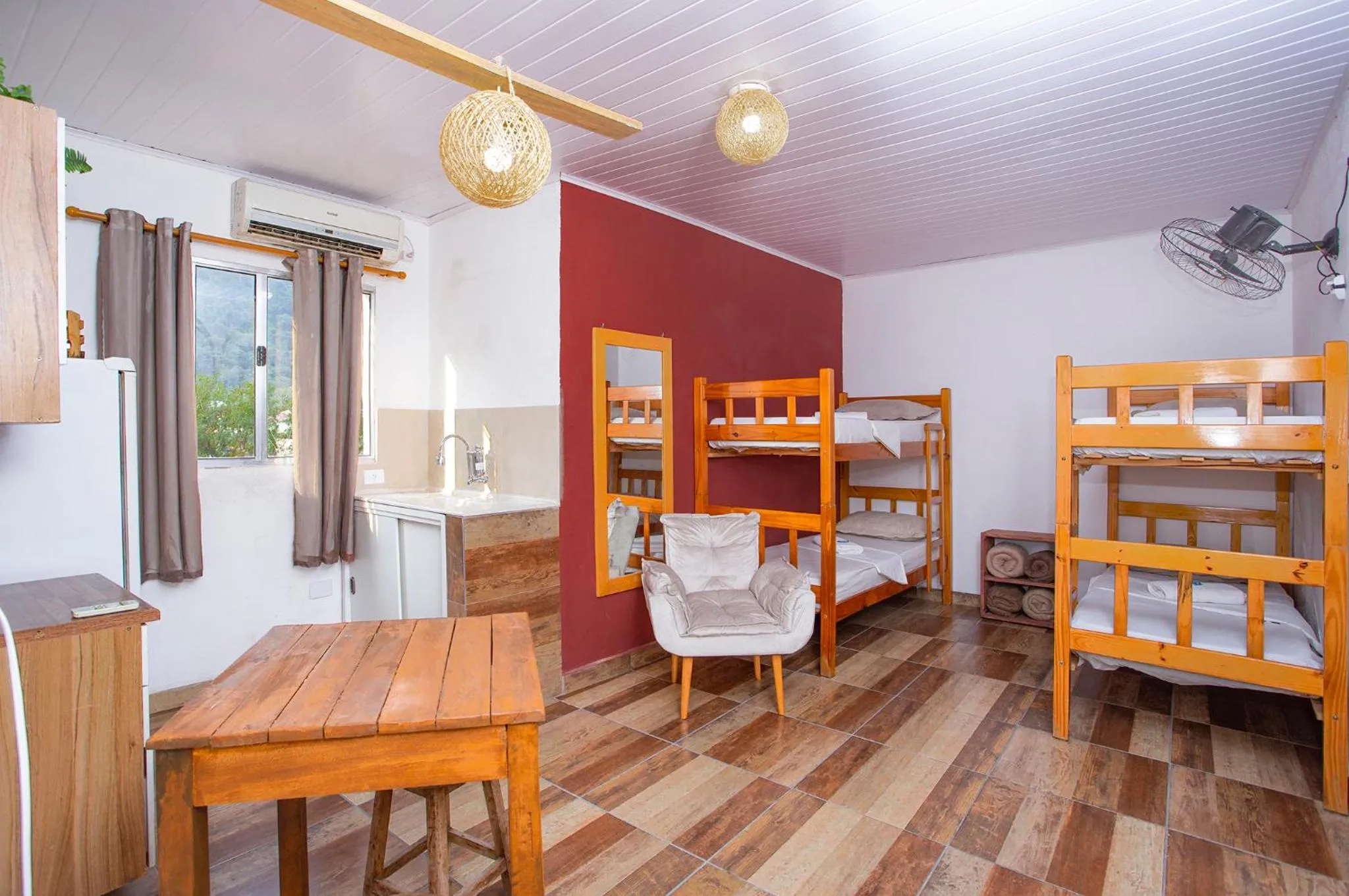 Photo of the whole room, Bed in Pousada Castelinho