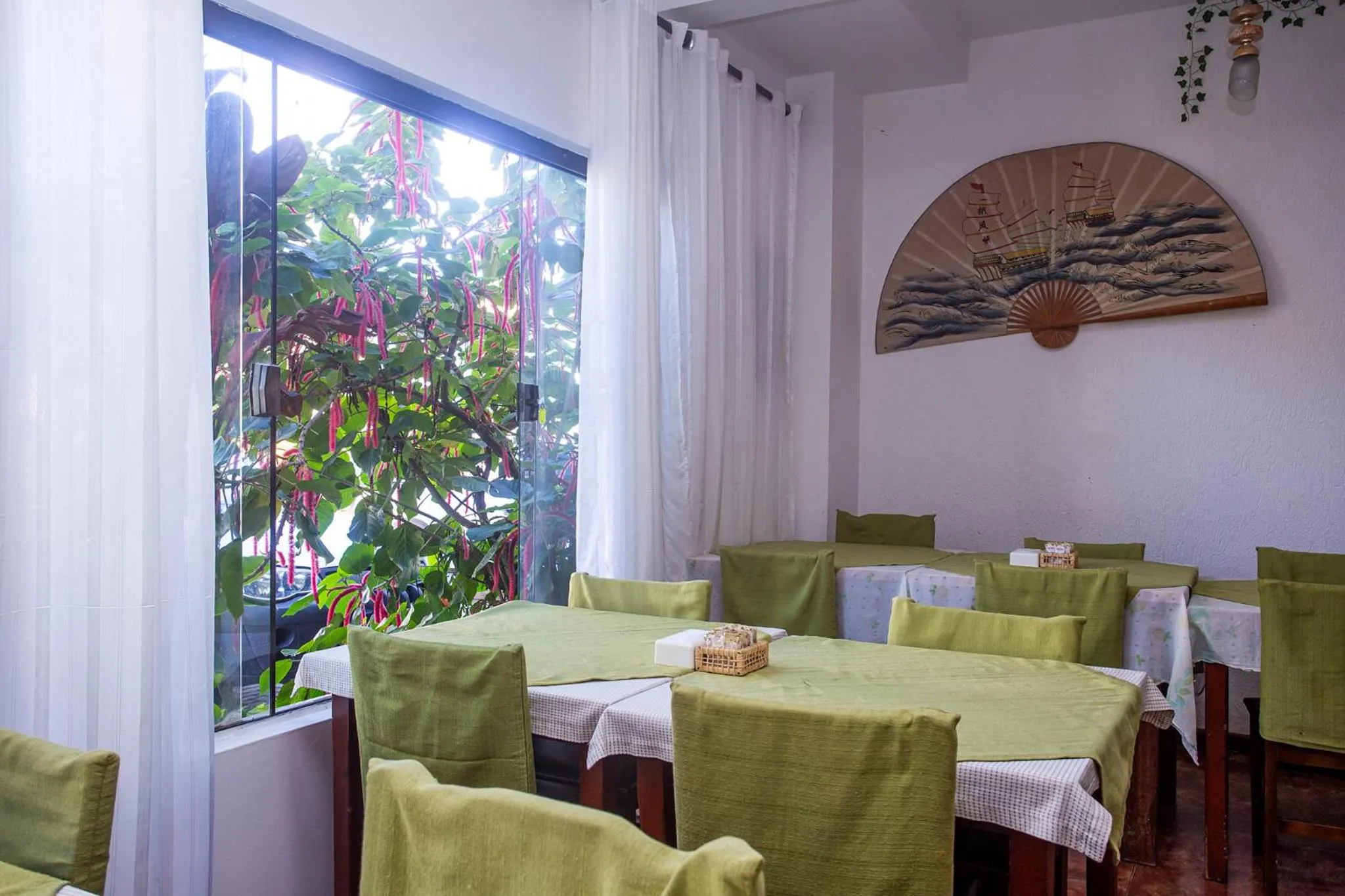 Restaurant/places to eat in Pousada Castelinho