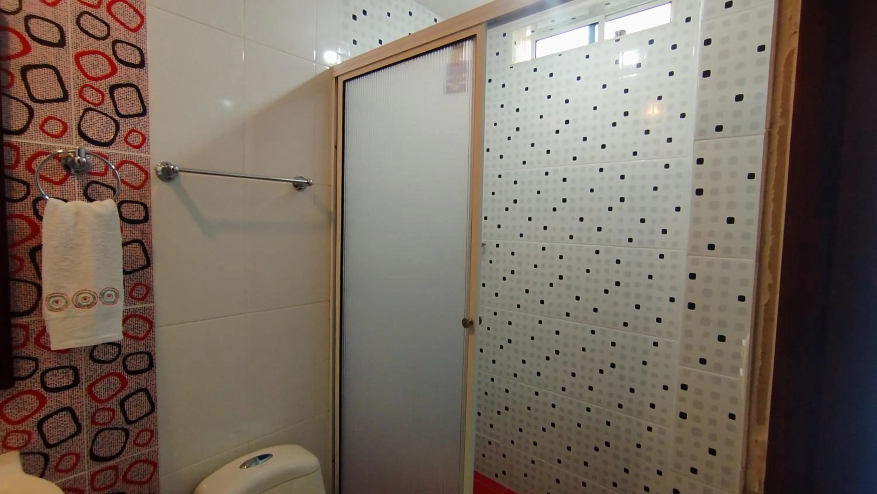 Toilet in Casa Luna Hotel