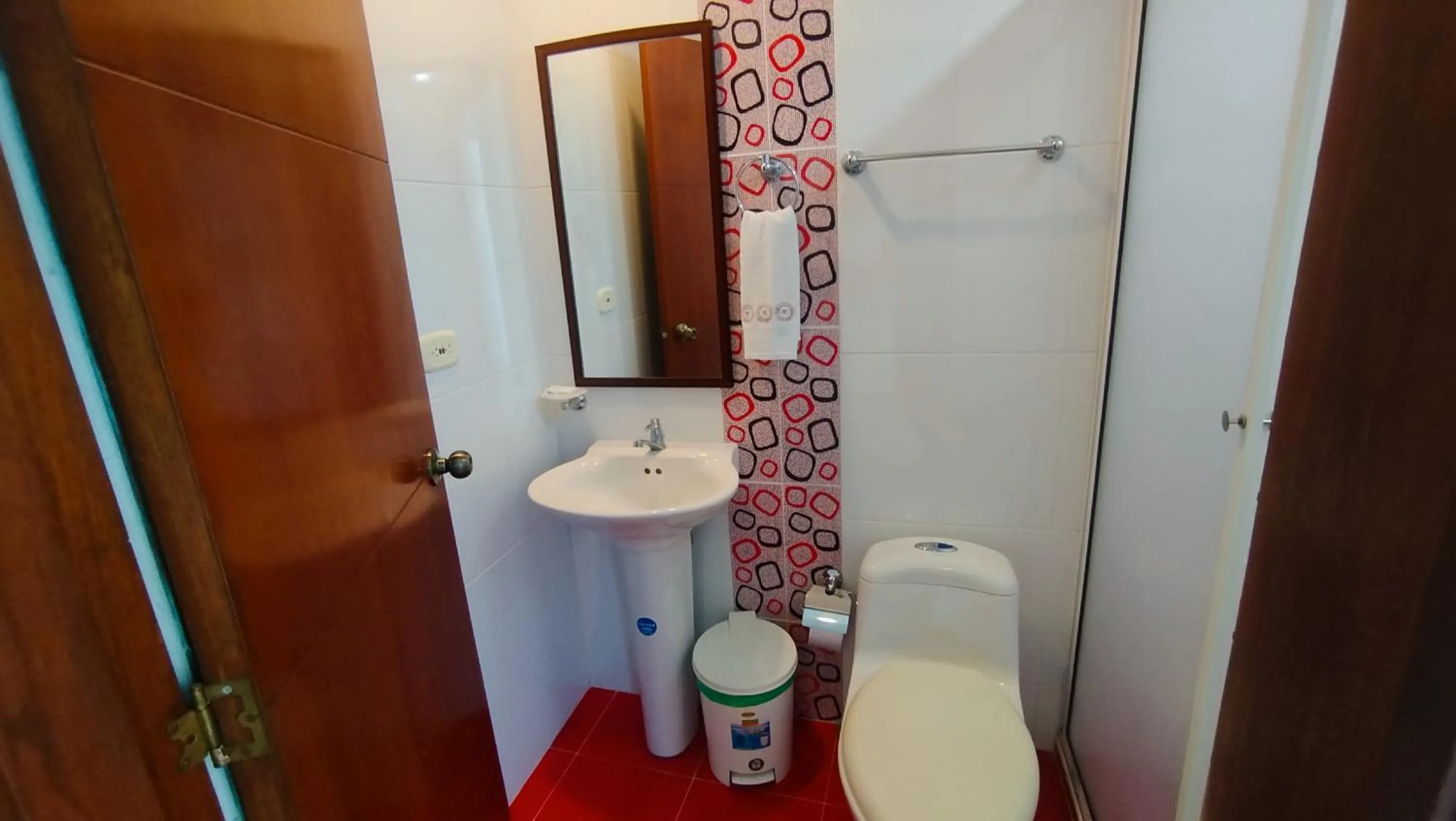 Shower in Casa Luna Hotel