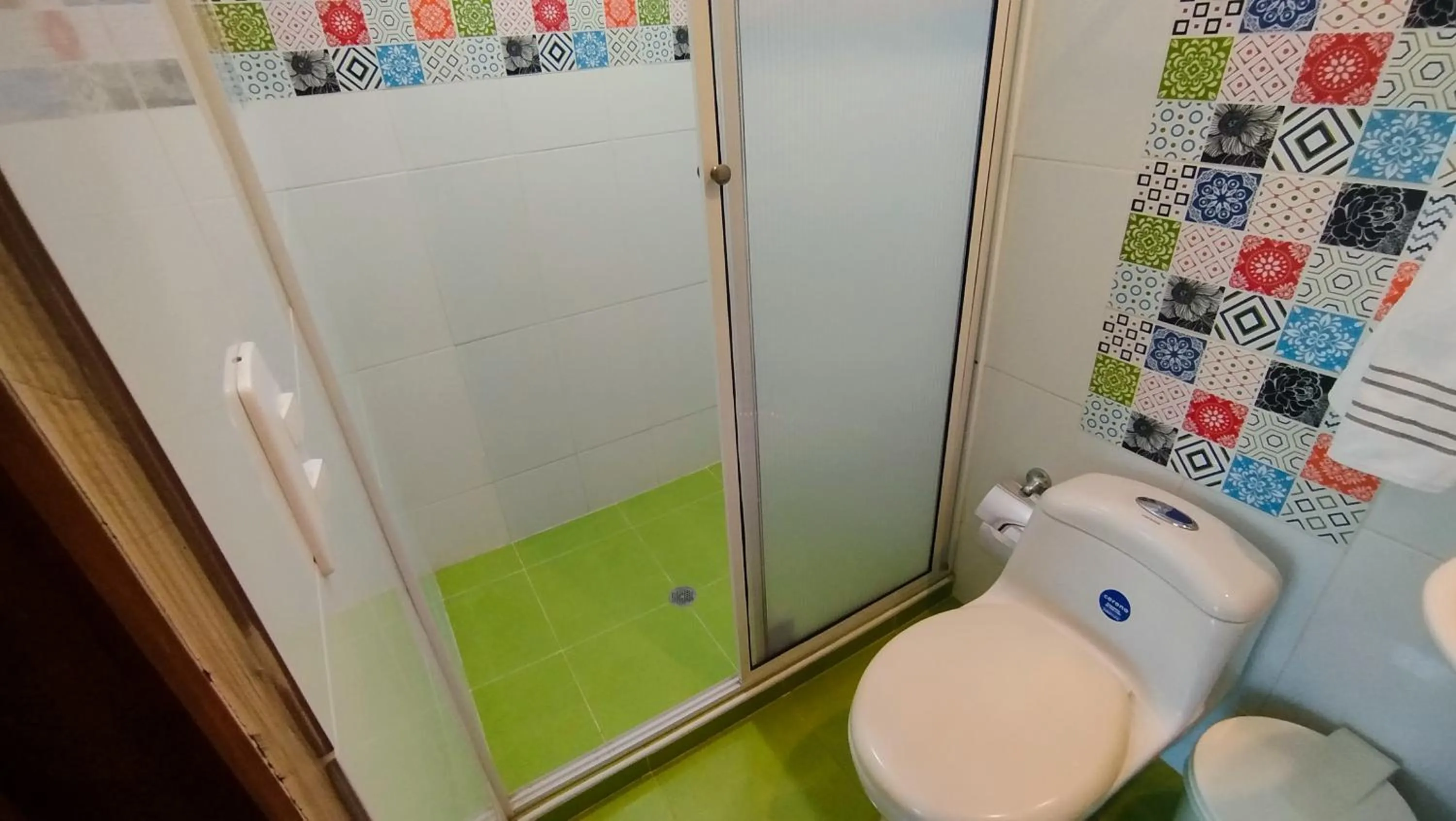 Shower in Casa Luna Hotel