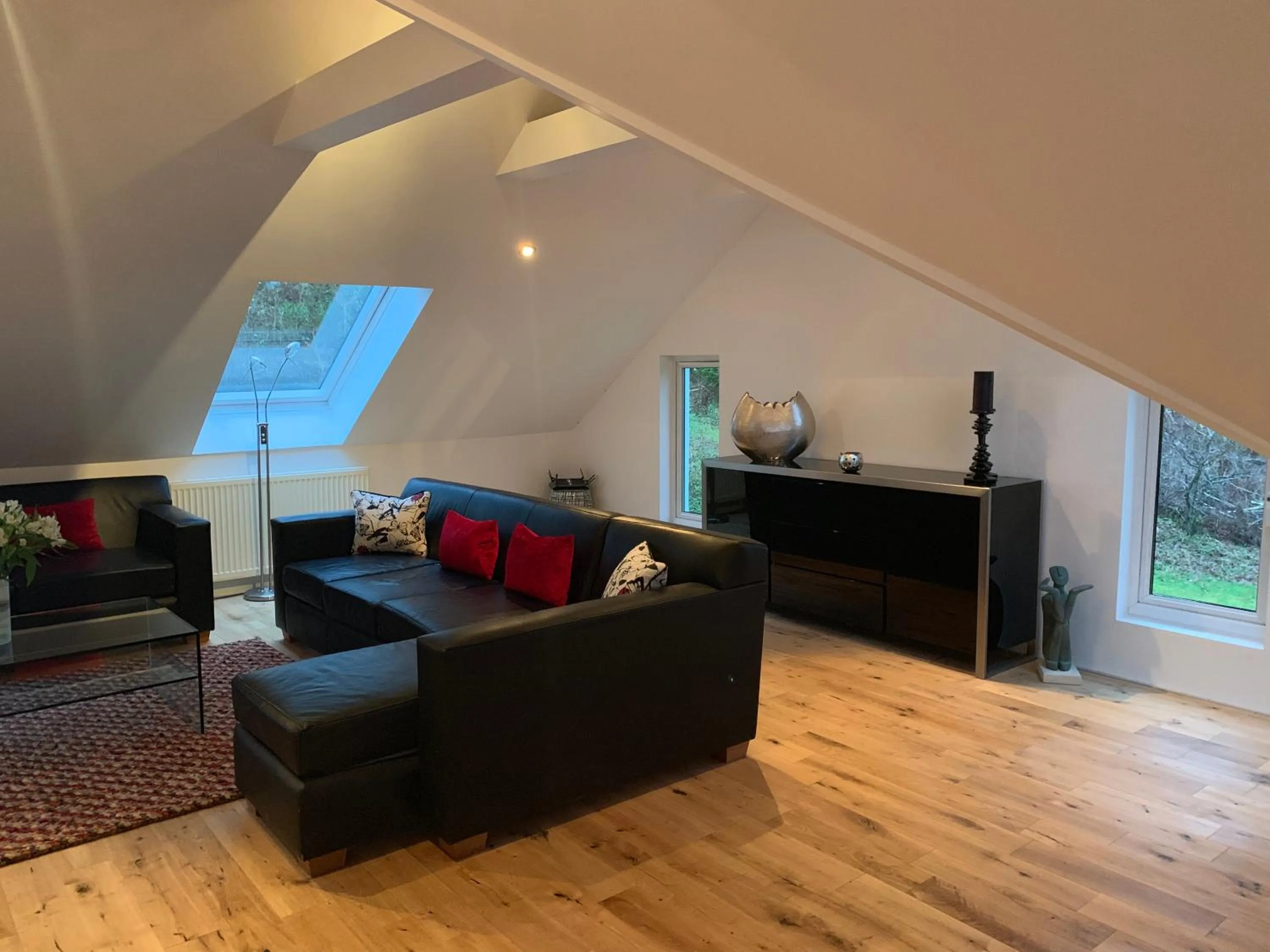 Communal lounge/ TV room in Invercreran Lodge Luxury Bed & Breakfast