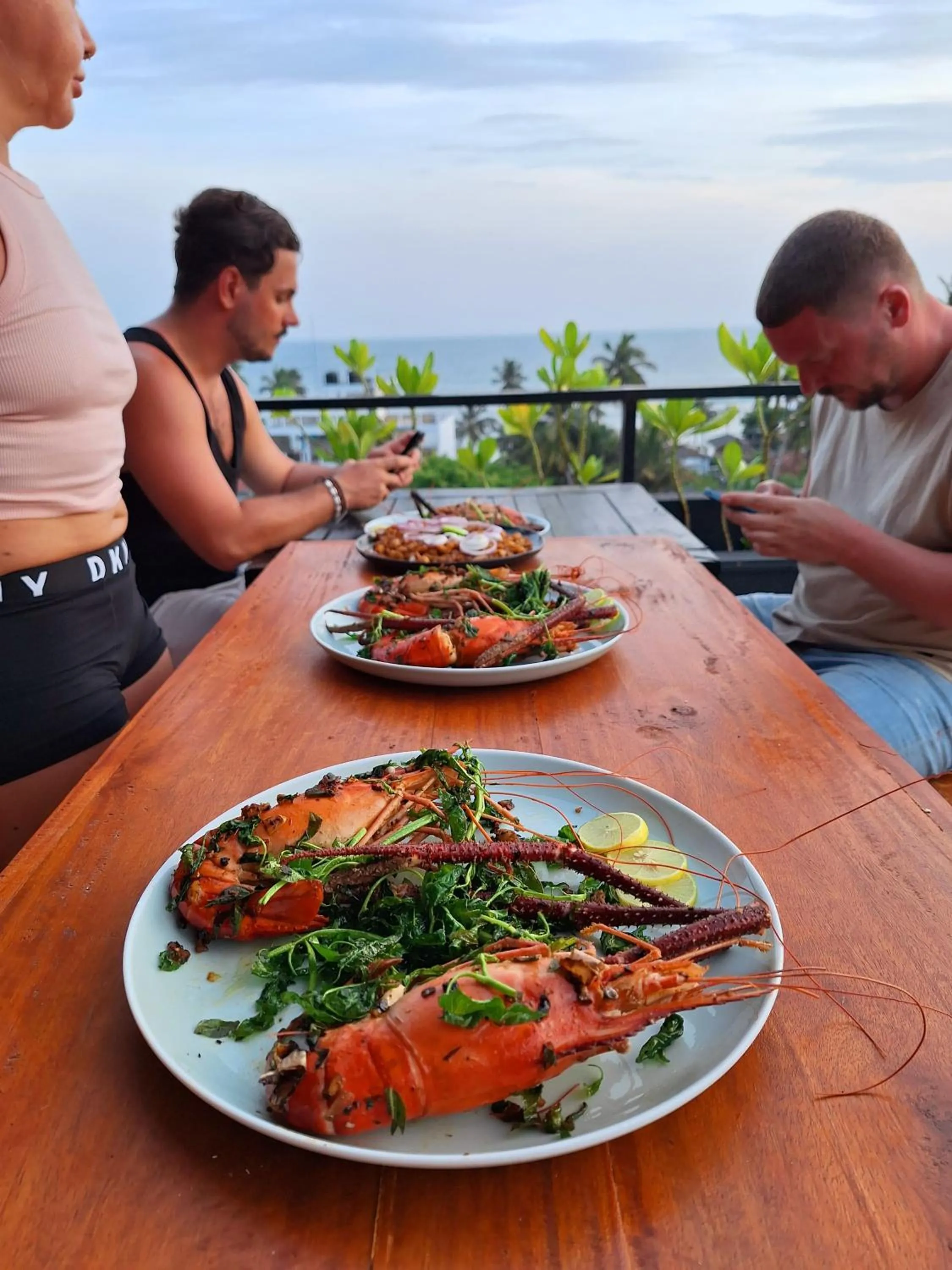 Restaurant/places to eat in X Mirissa