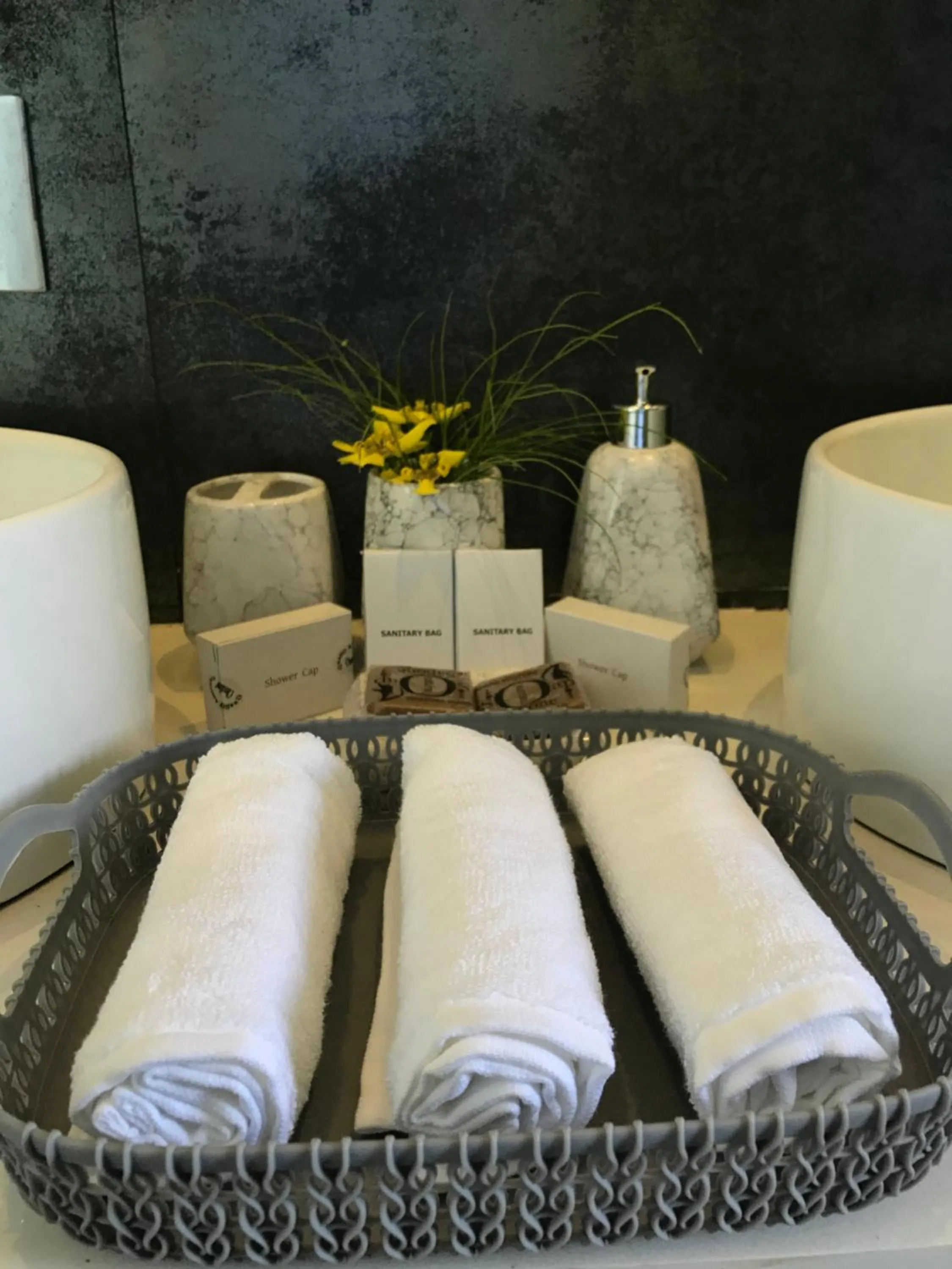 Bathroom in X Mirissa