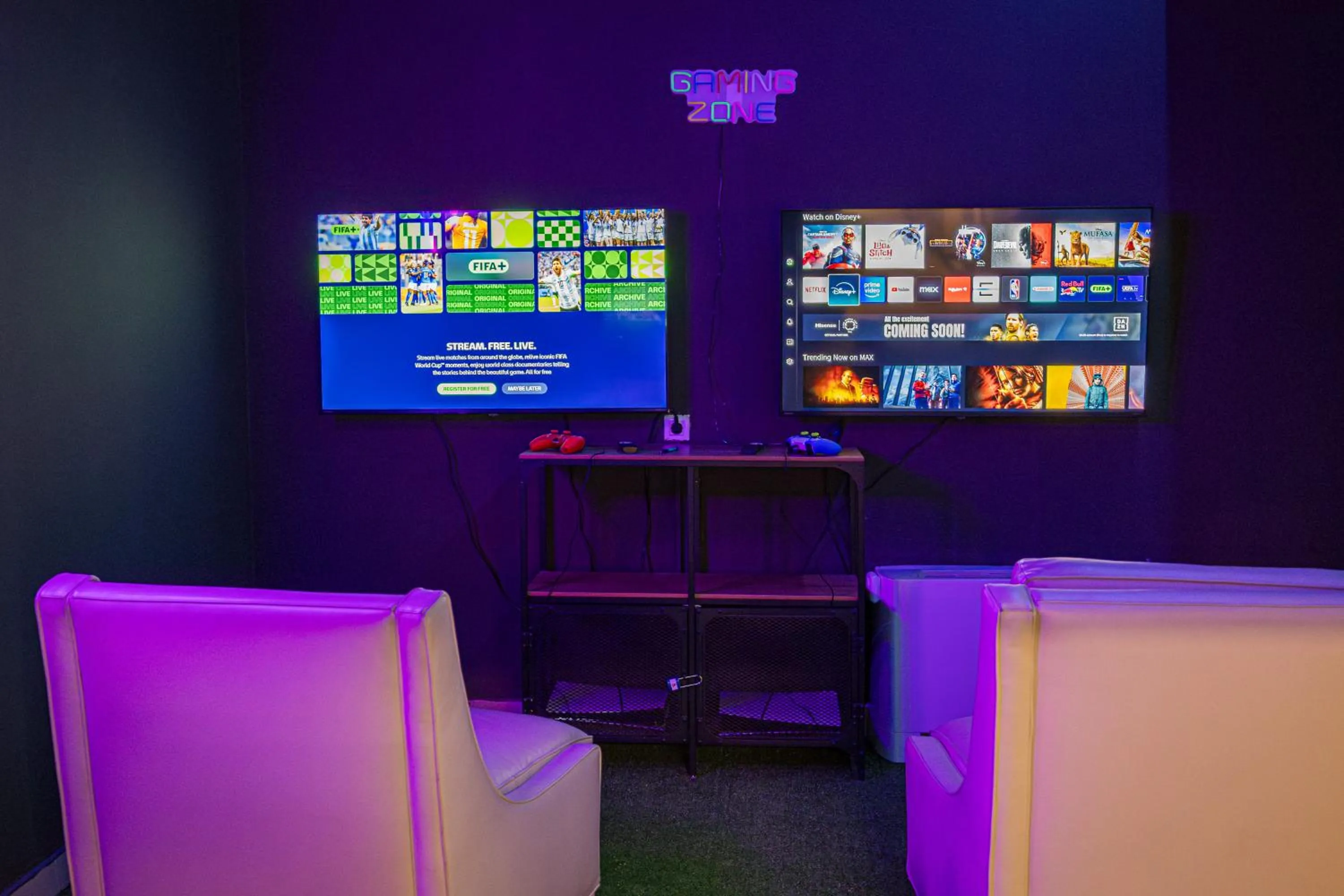 TV and multimedia in Residence Superior Del Mar