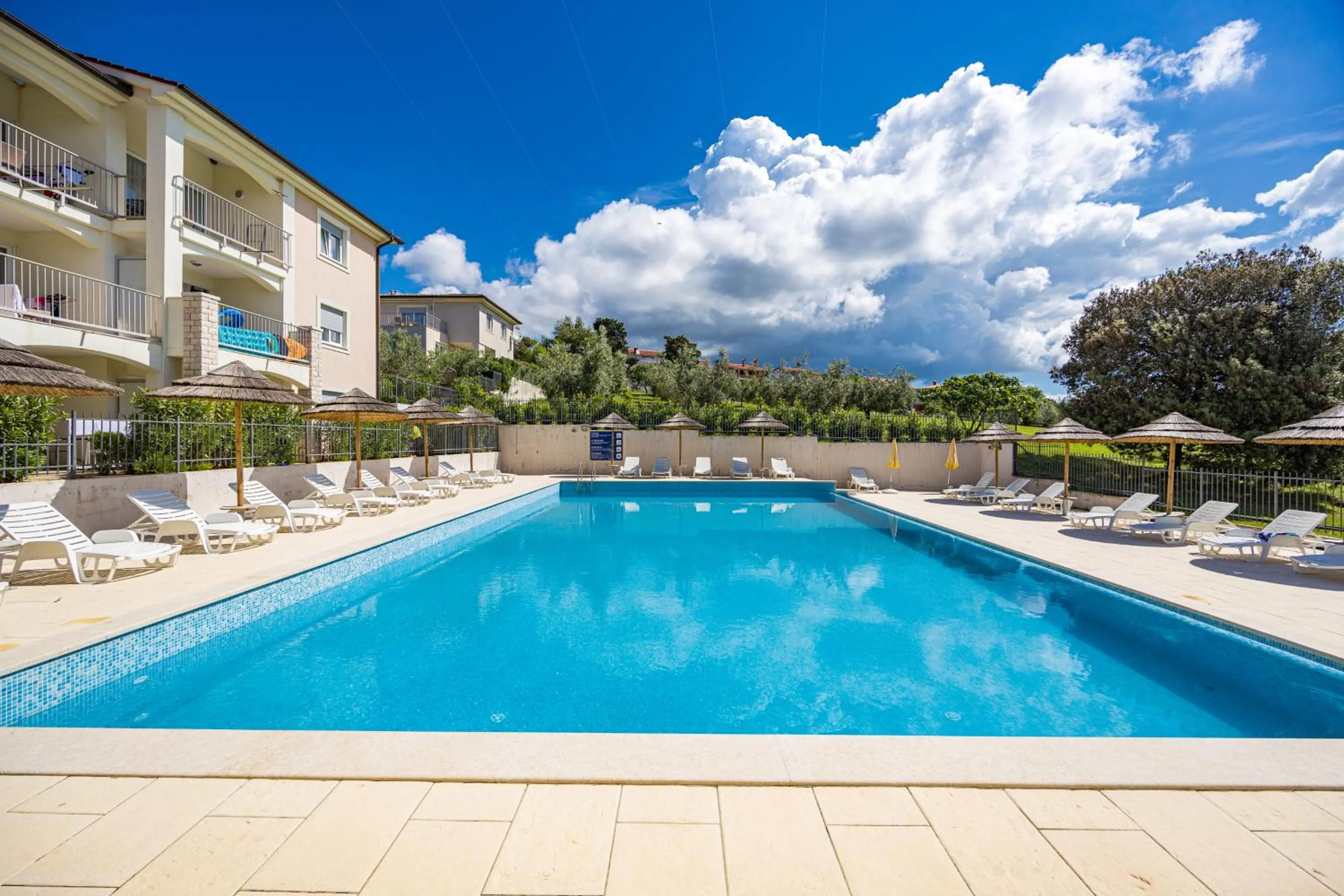 Property building in Residence Superior Del Mar