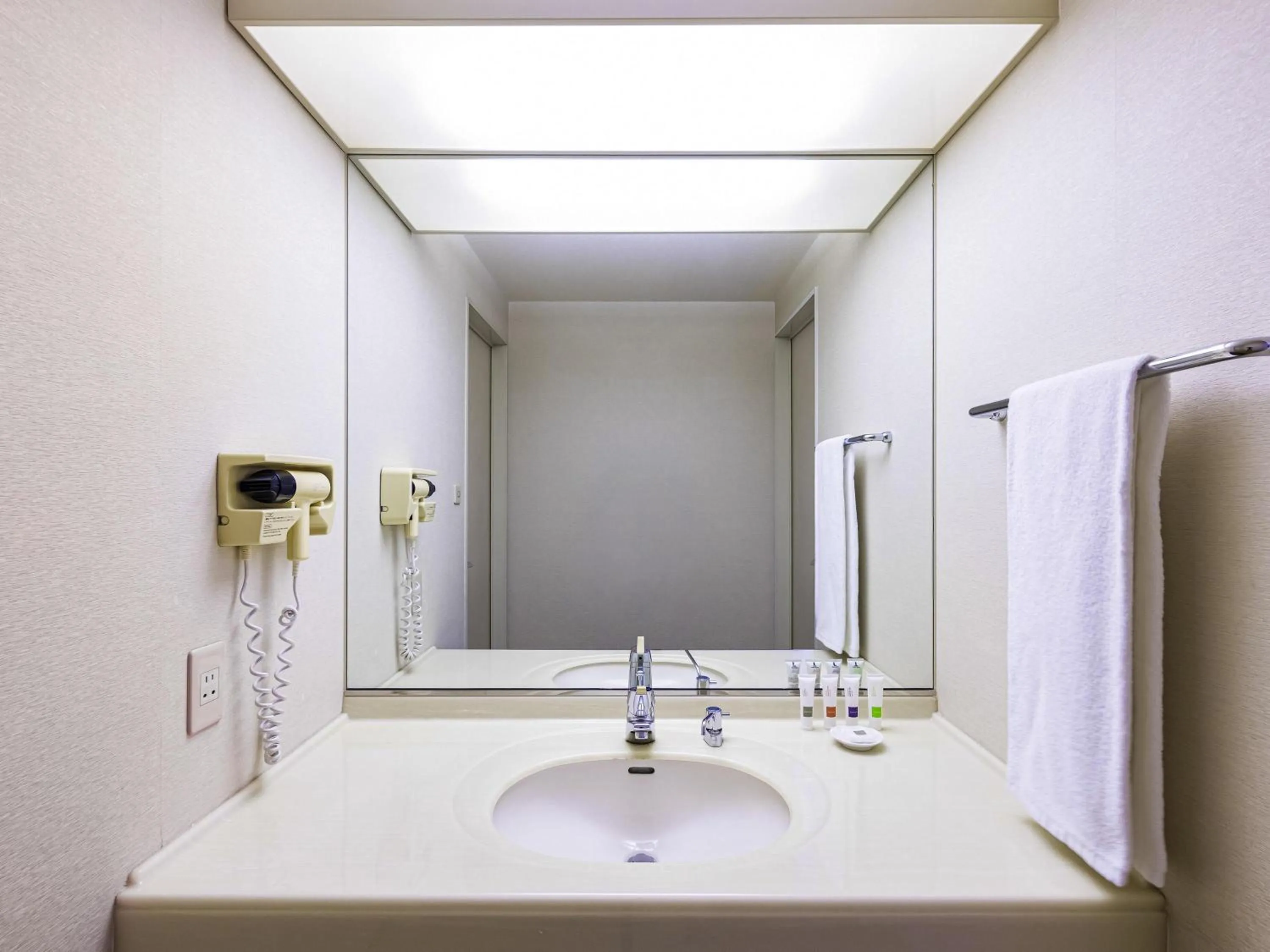 Bedroom in Swissotel Nankai Osaka