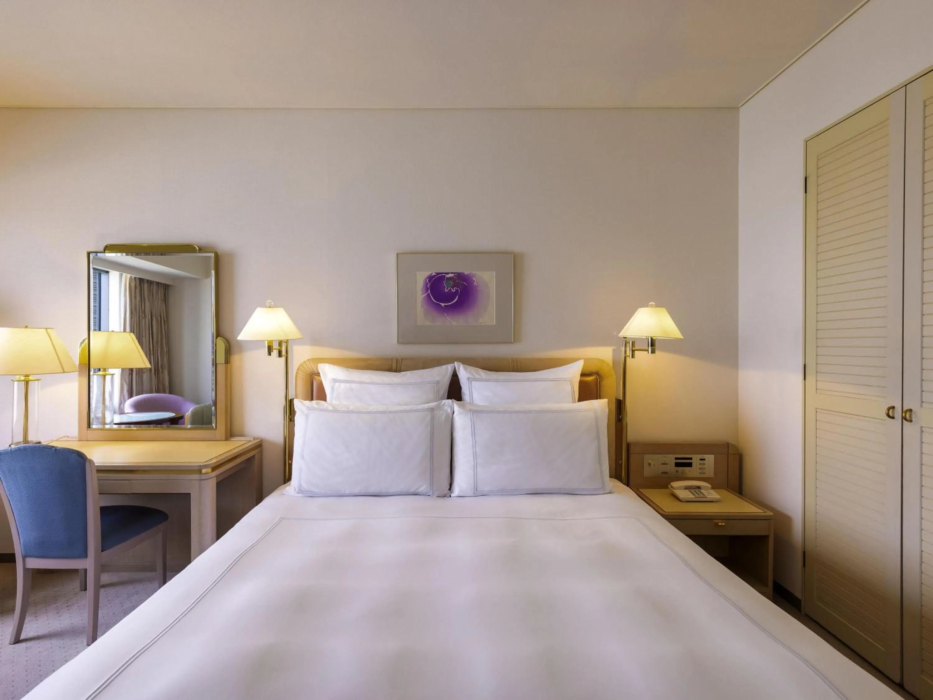 Bedroom, Bed in Swissotel Nankai Osaka