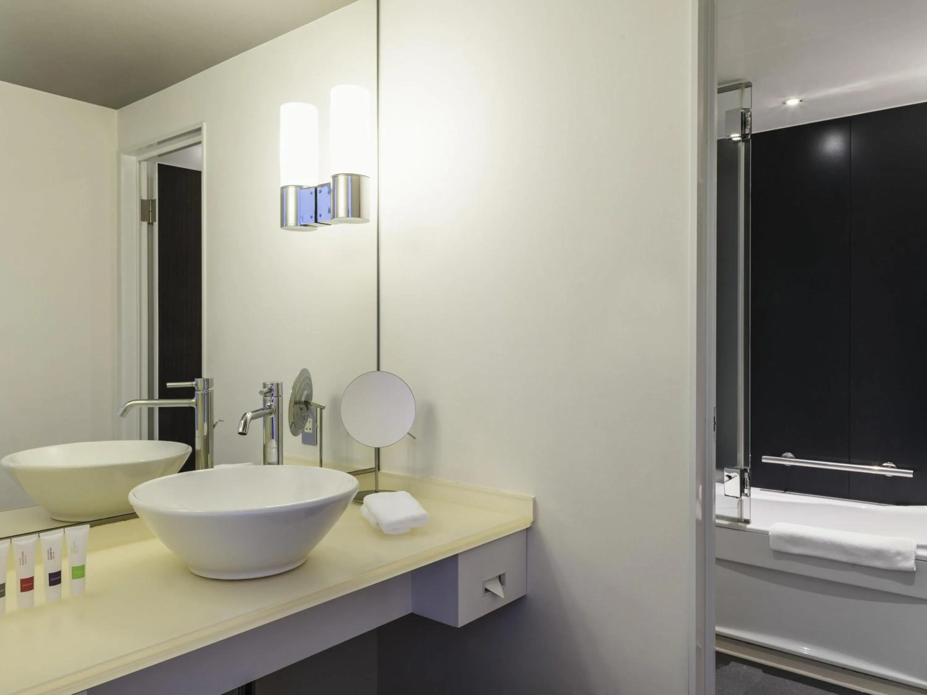 Bedroom in Swissotel Nankai Osaka