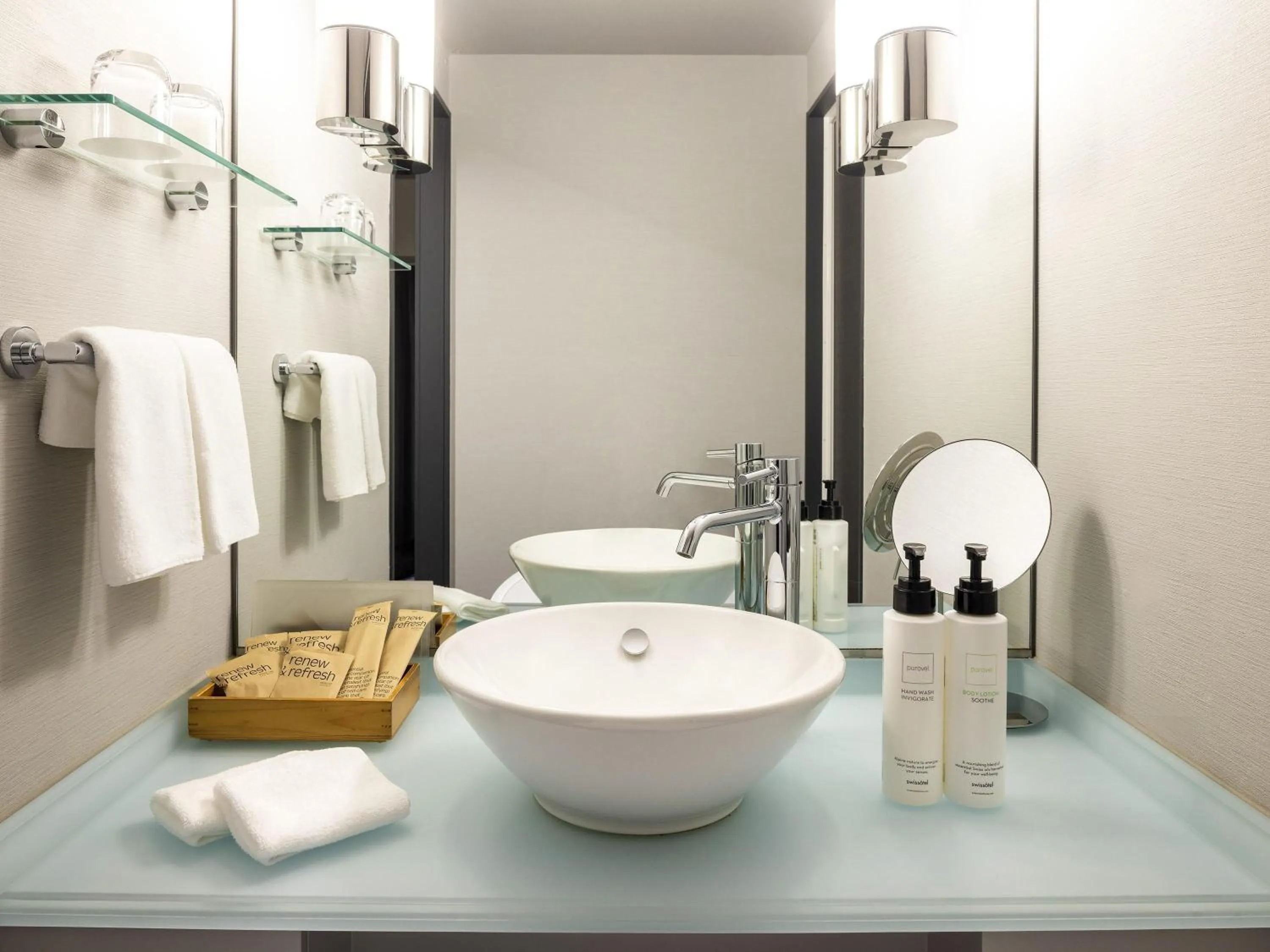 Bedroom in Swissotel Nankai Osaka