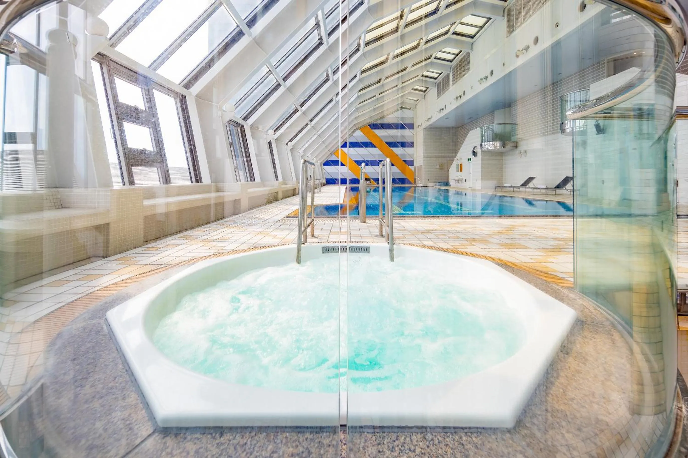 Fitness centre/facilities in Swissotel Nankai Osaka