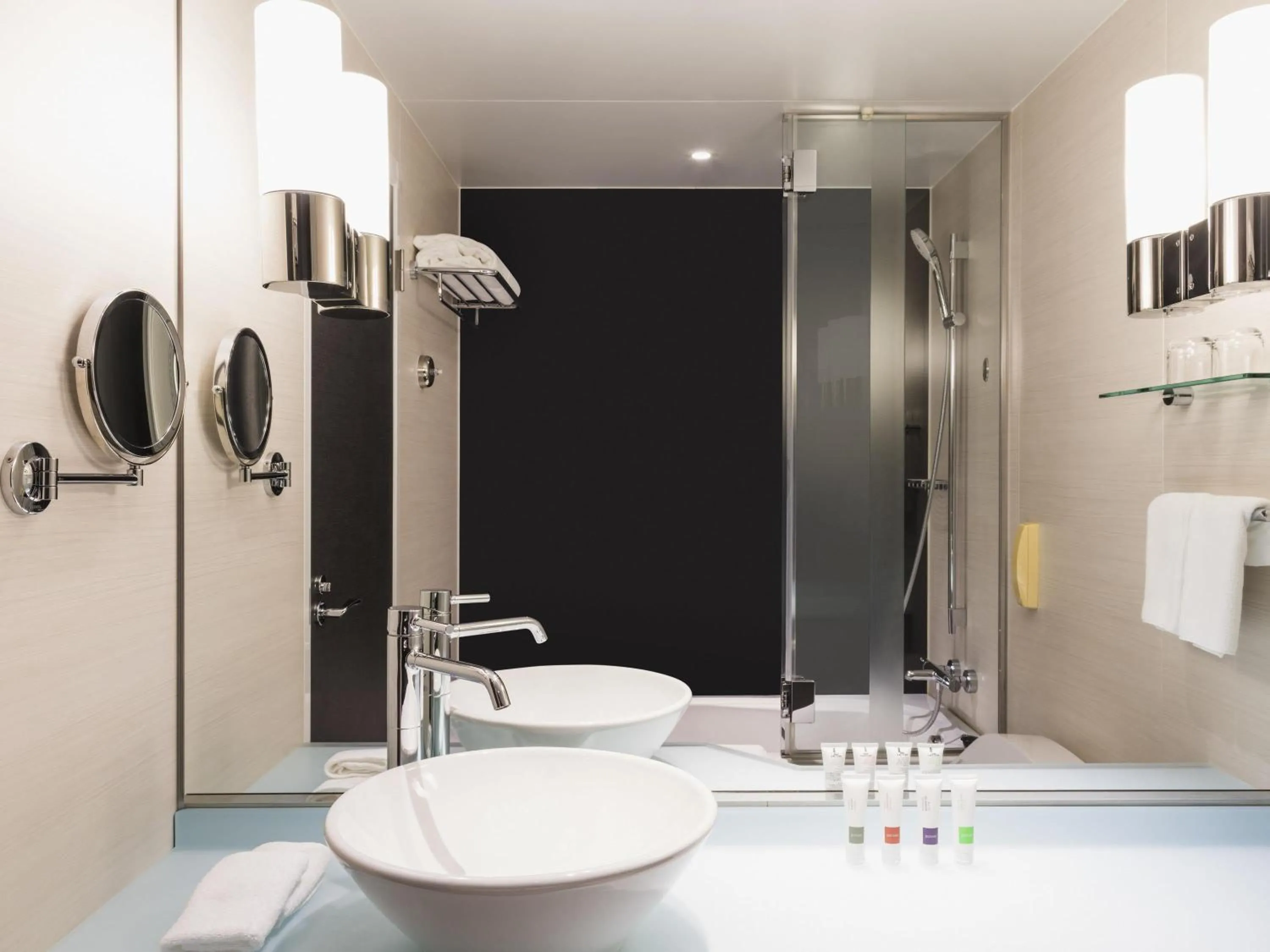 Bedroom in Swissotel Nankai Osaka