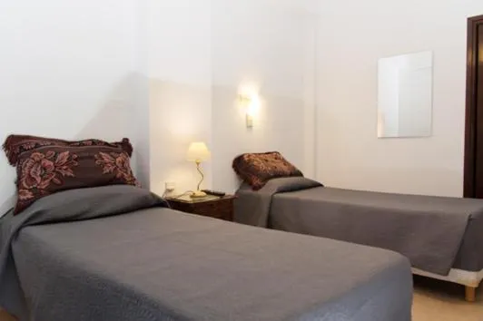 Bed in Hotel Residencial España