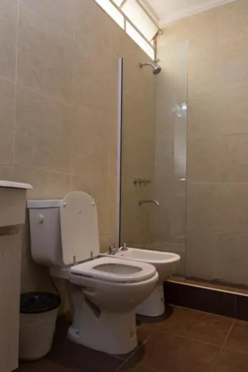 Shower in Hotel Residencial España