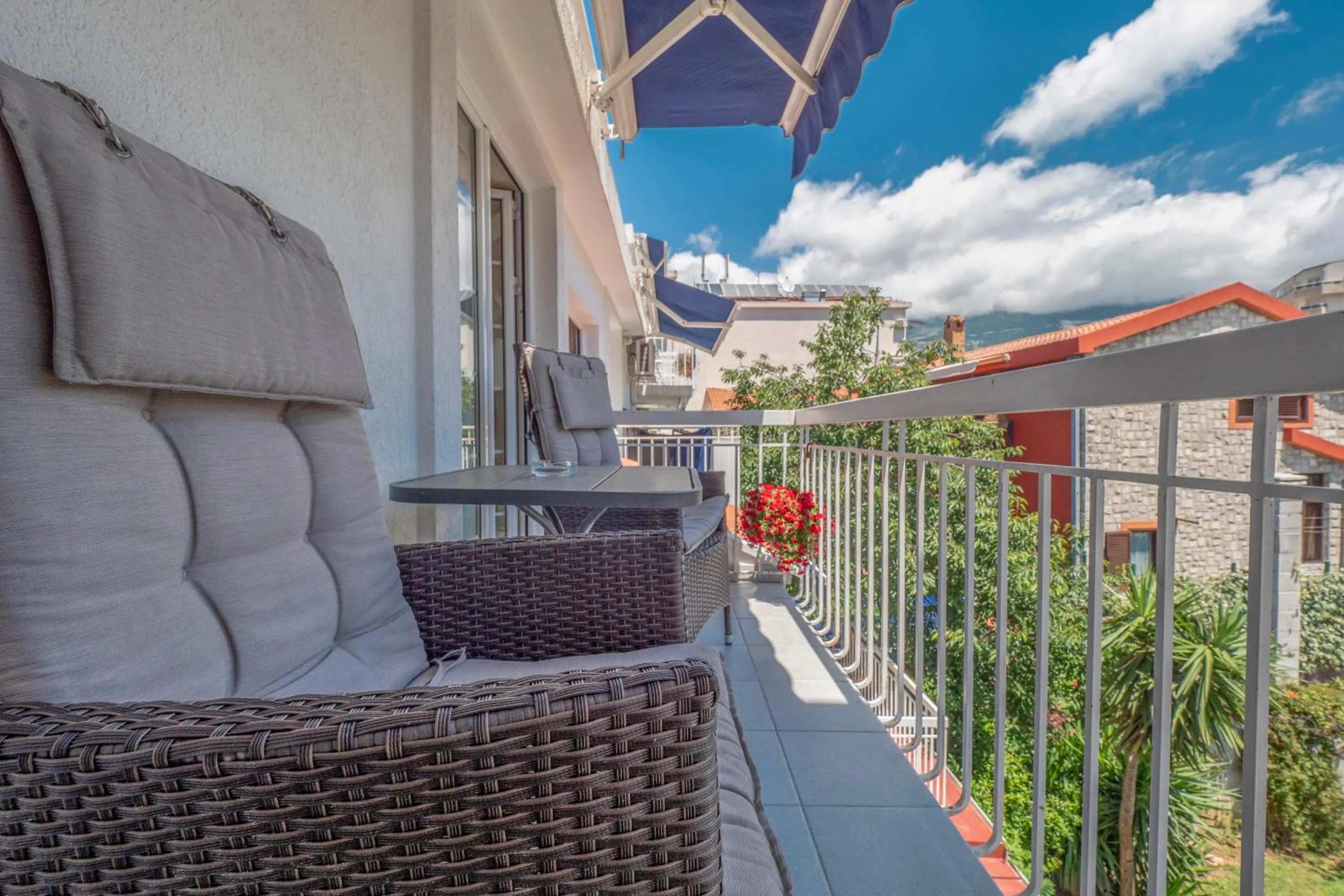 Patio in Marinero Apartments