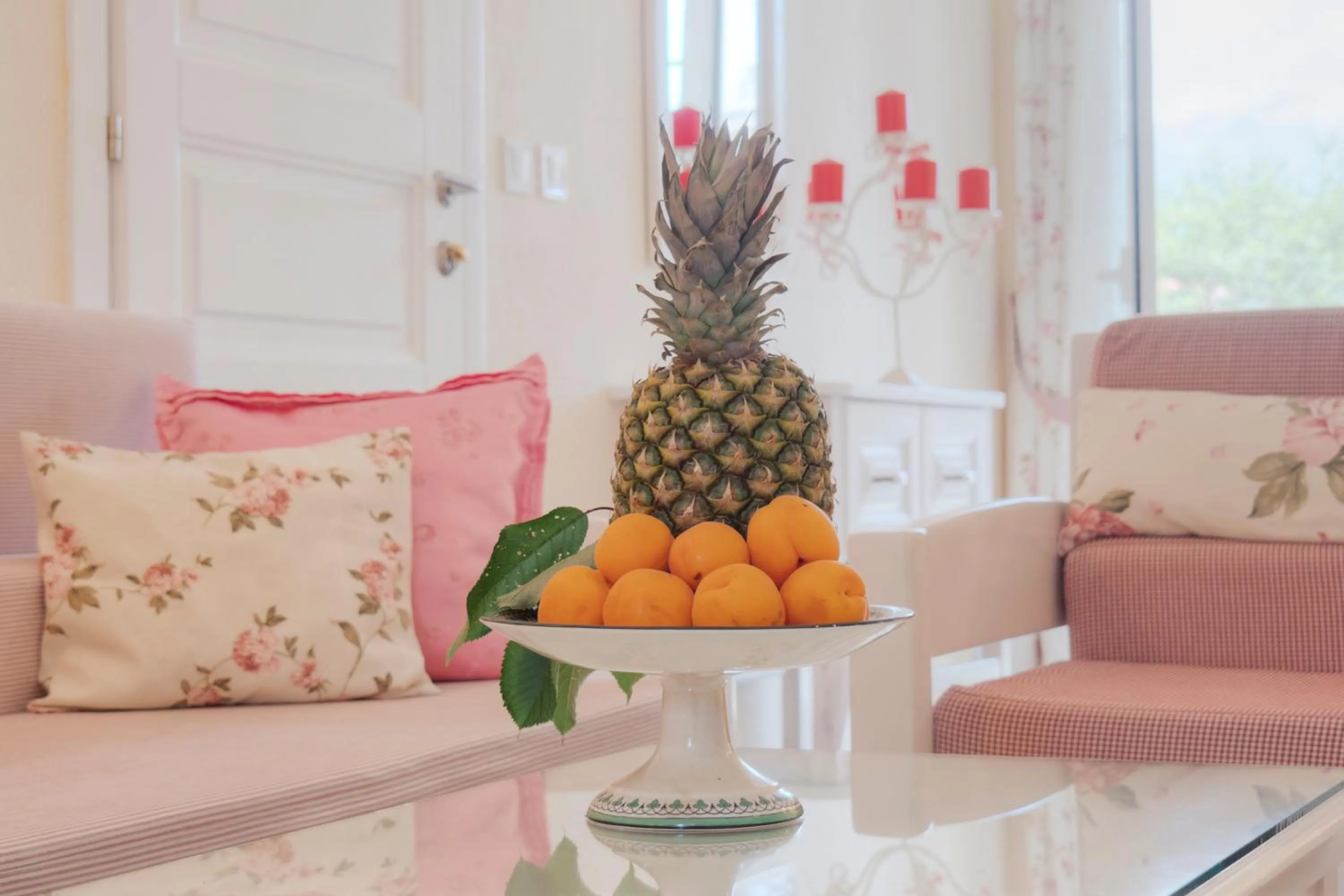 Decorative detail in Marinero Apartments