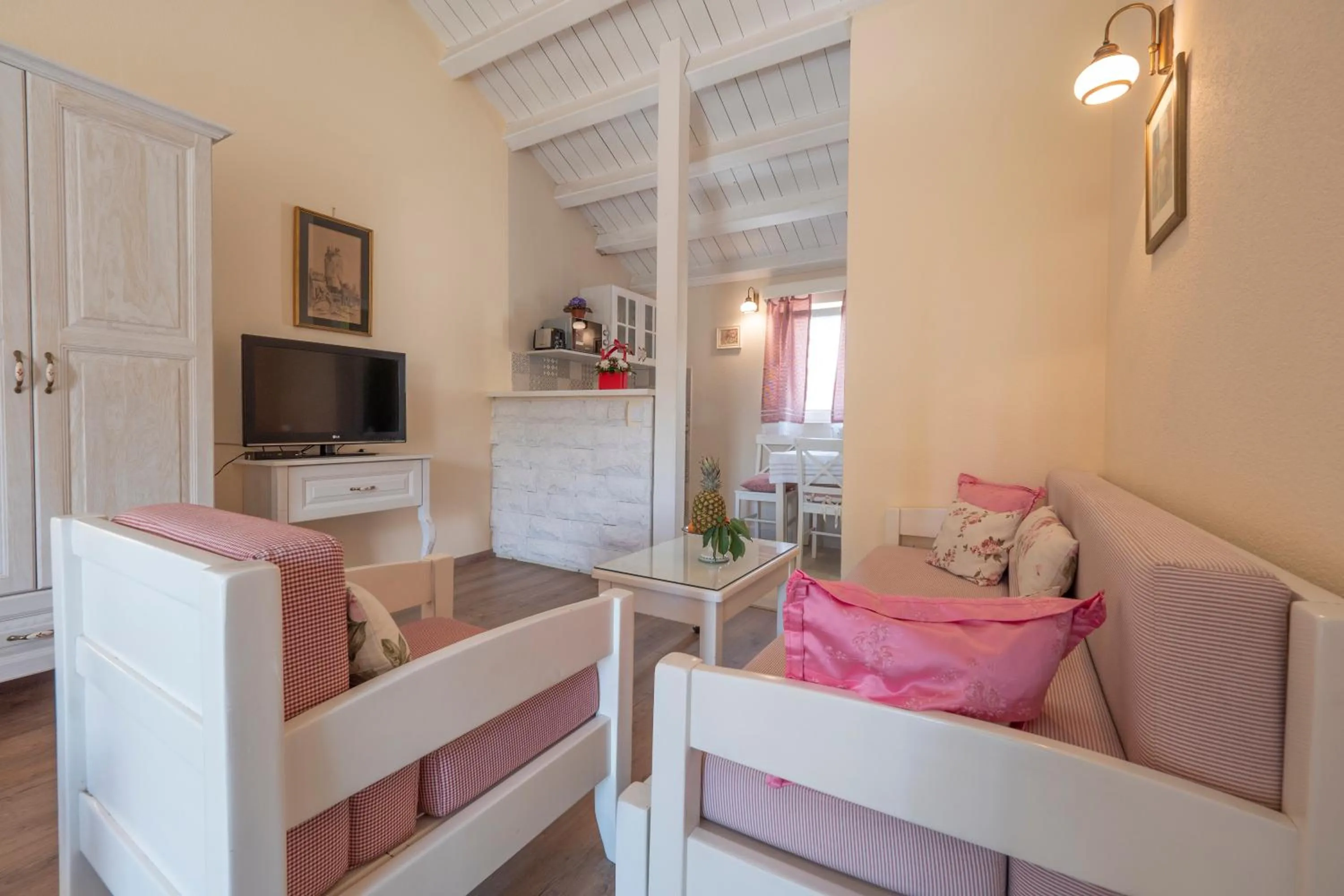 TV and multimedia in Marinero Apartments