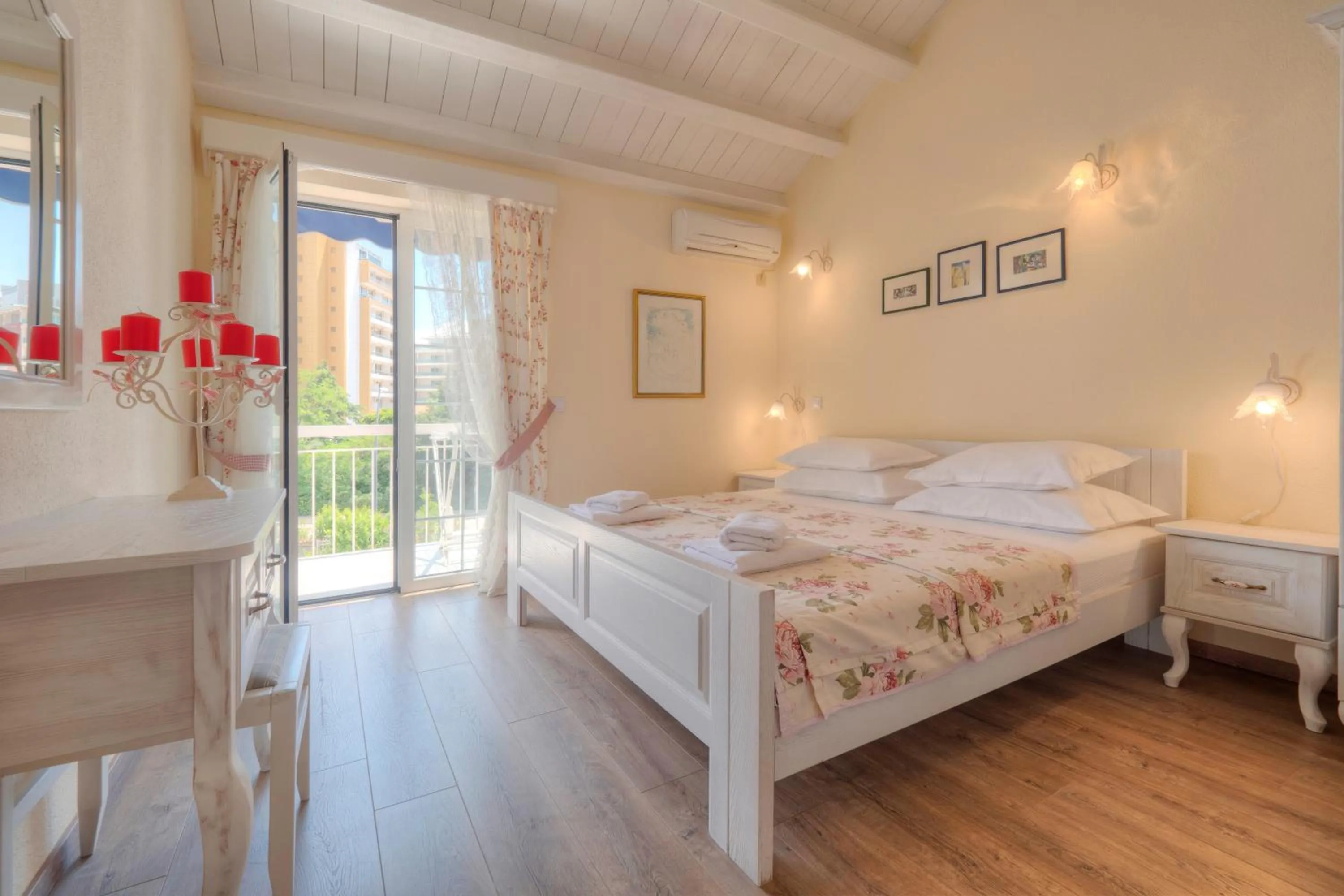 Bedroom, Bed in Marinero Apartments