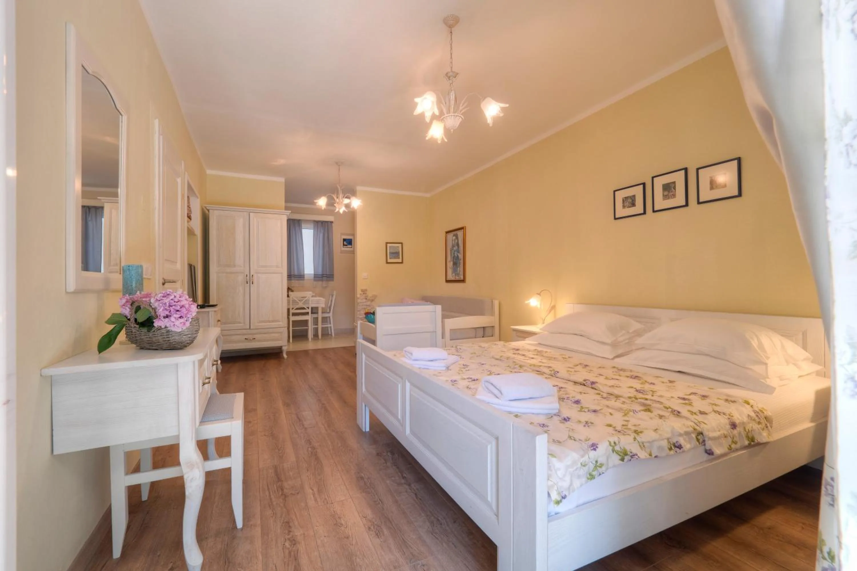 Photo of the whole room, Bed in Marinero Apartments