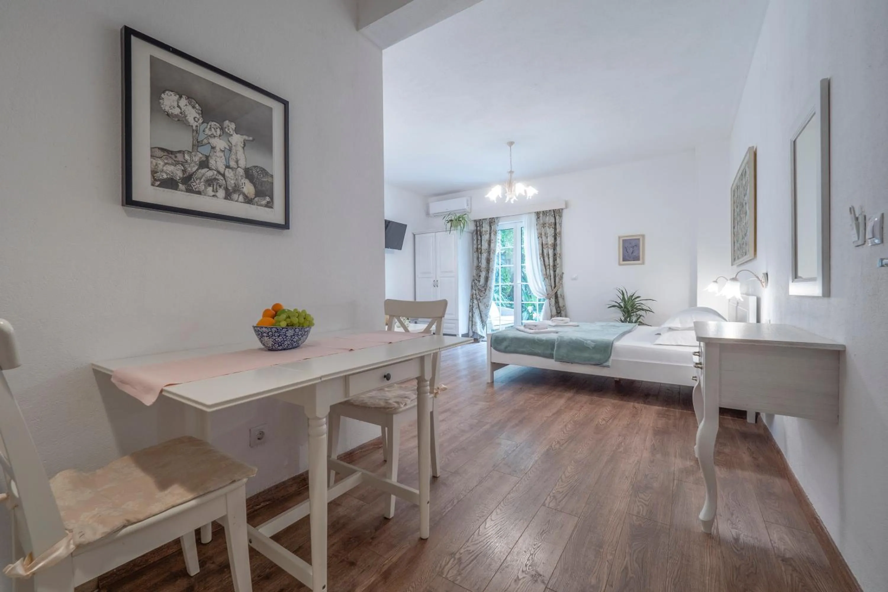 Living room, Bed in Marinero Apartments