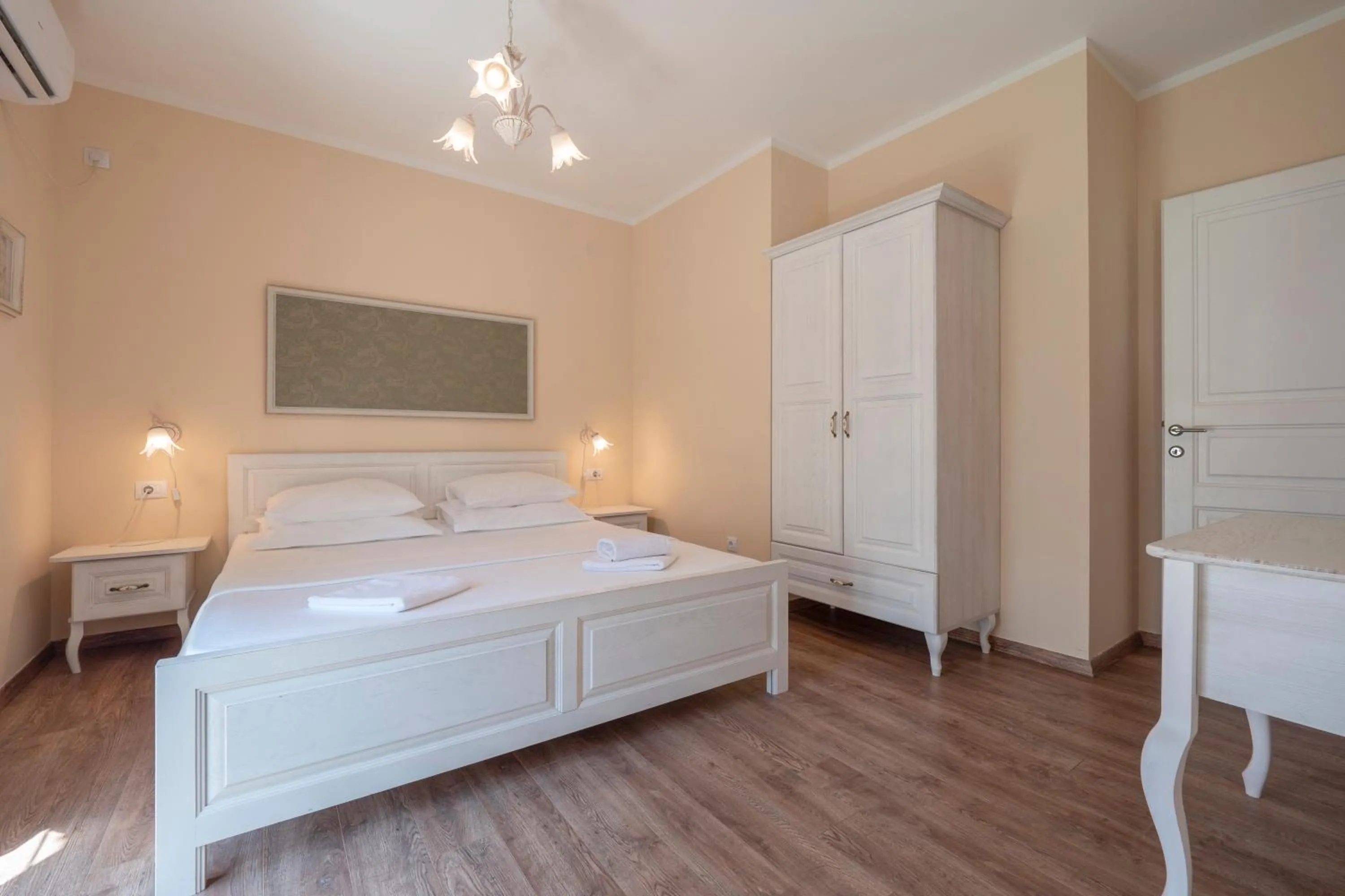 Bedroom, Bed in Marinero Apartments