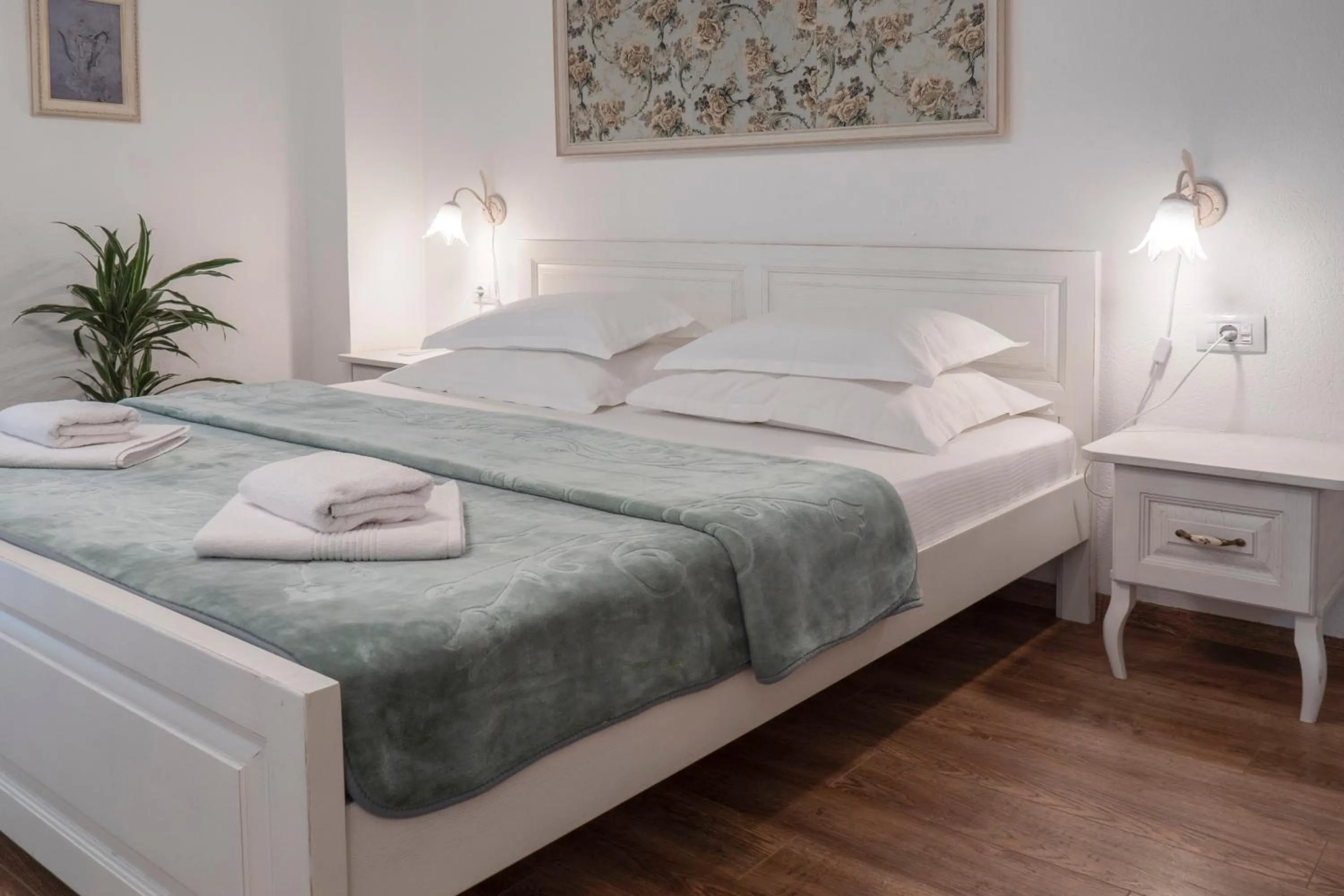 Bed in Marinero Apartments