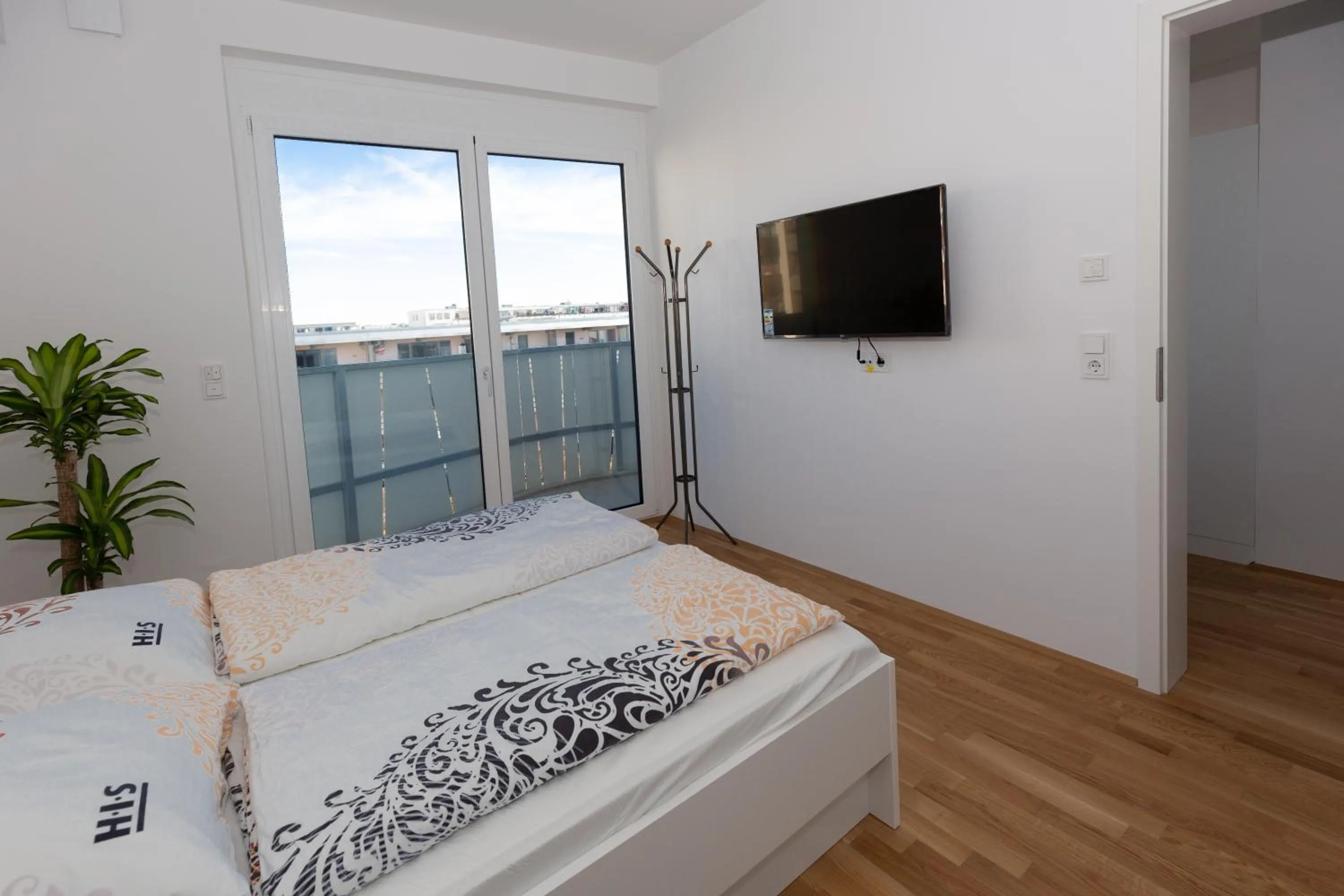 Bed in My room serviced apartment-Messe